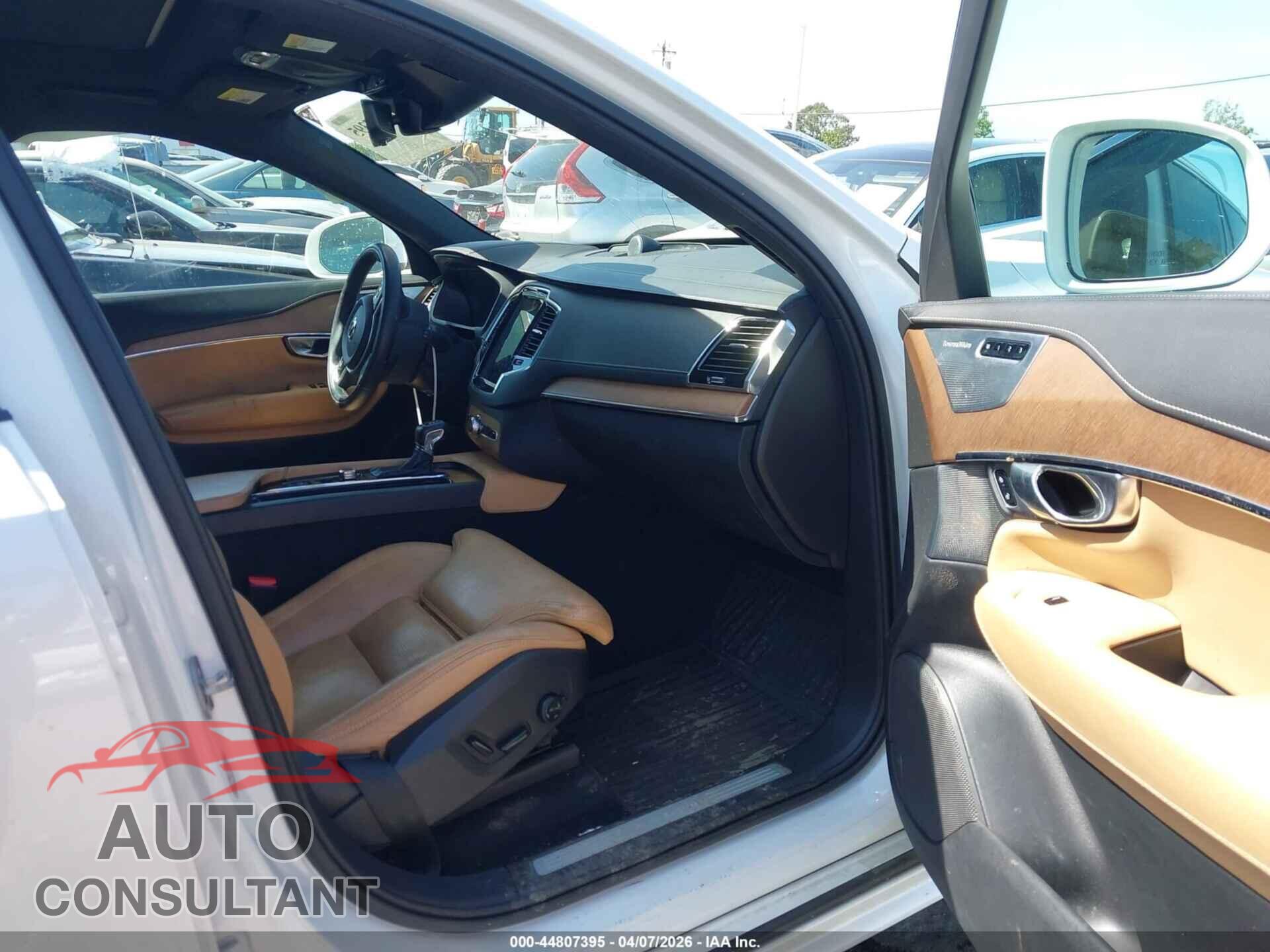 VOLVO XC90 2018 - YV4A22PL2J1219156