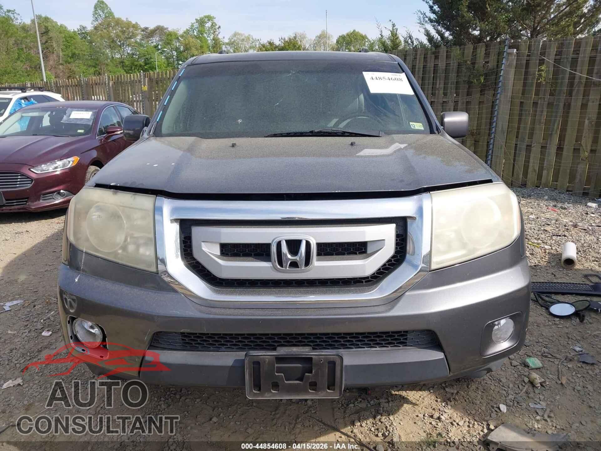 HONDA PILOT 2011 - 5FNYF4H60BB029875