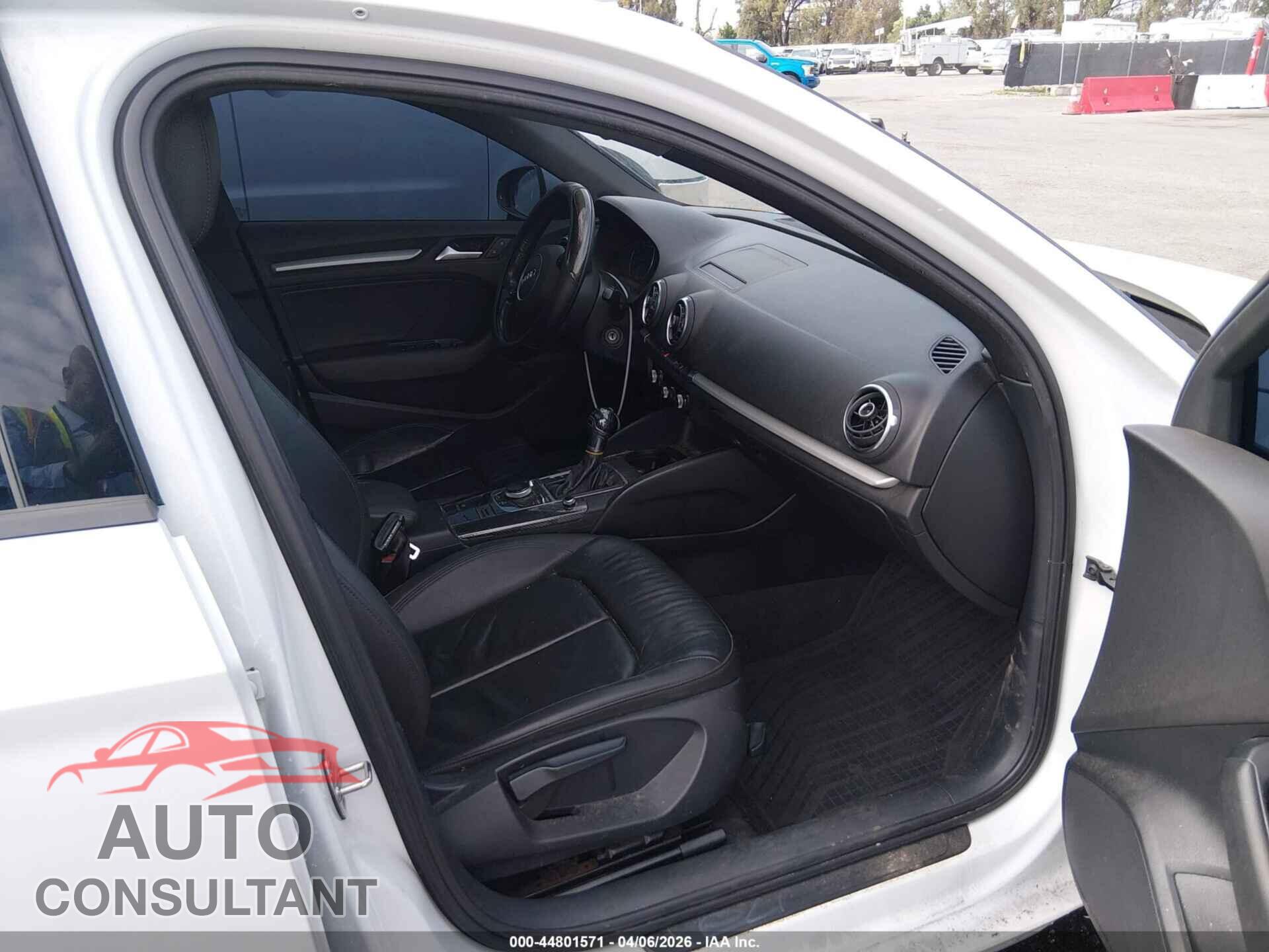 AUDI A3 2015 - WAUACGFF5F1143784