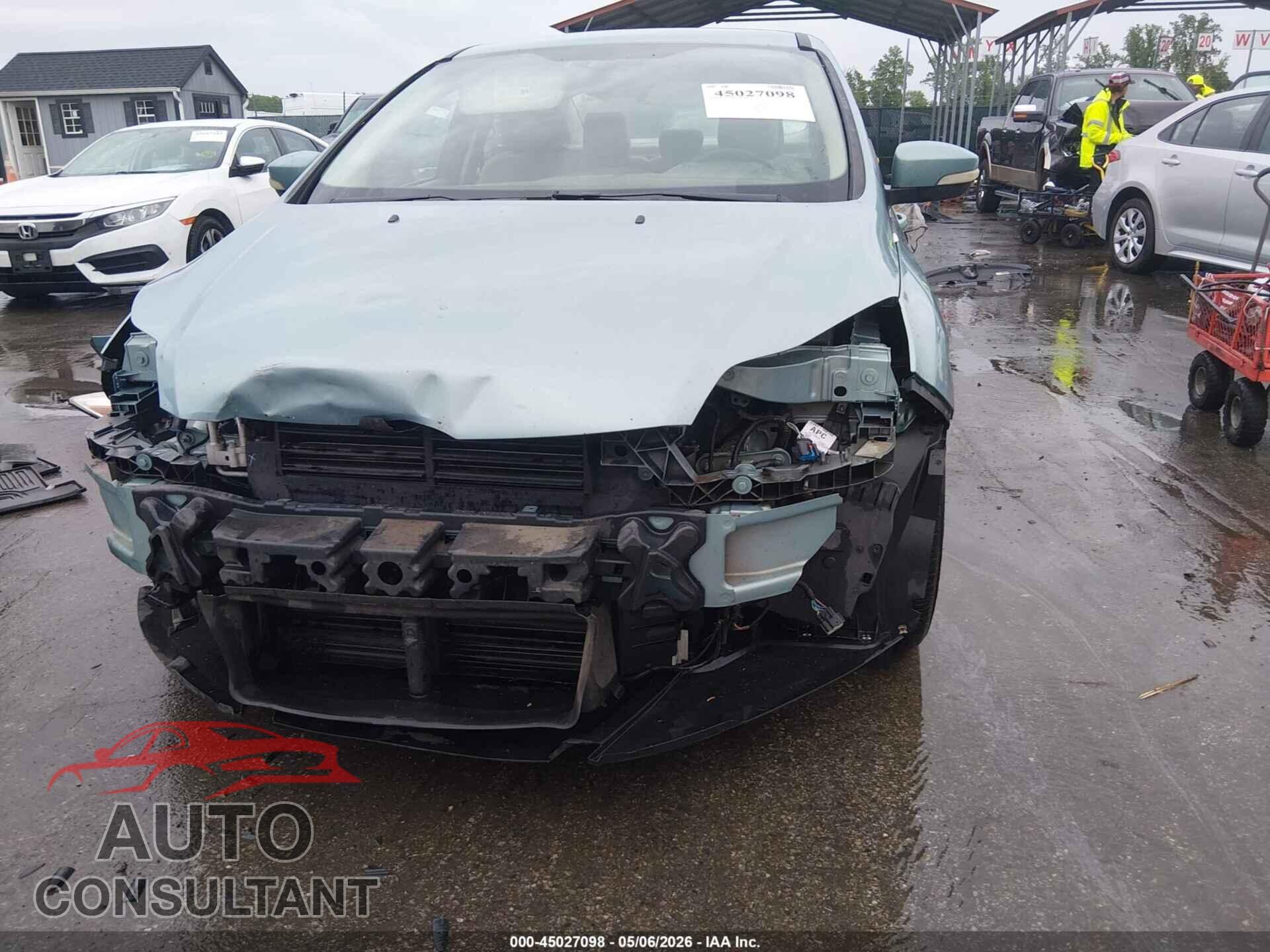 FORD FOCUS 2012 - 1FAHP3H22CL214146