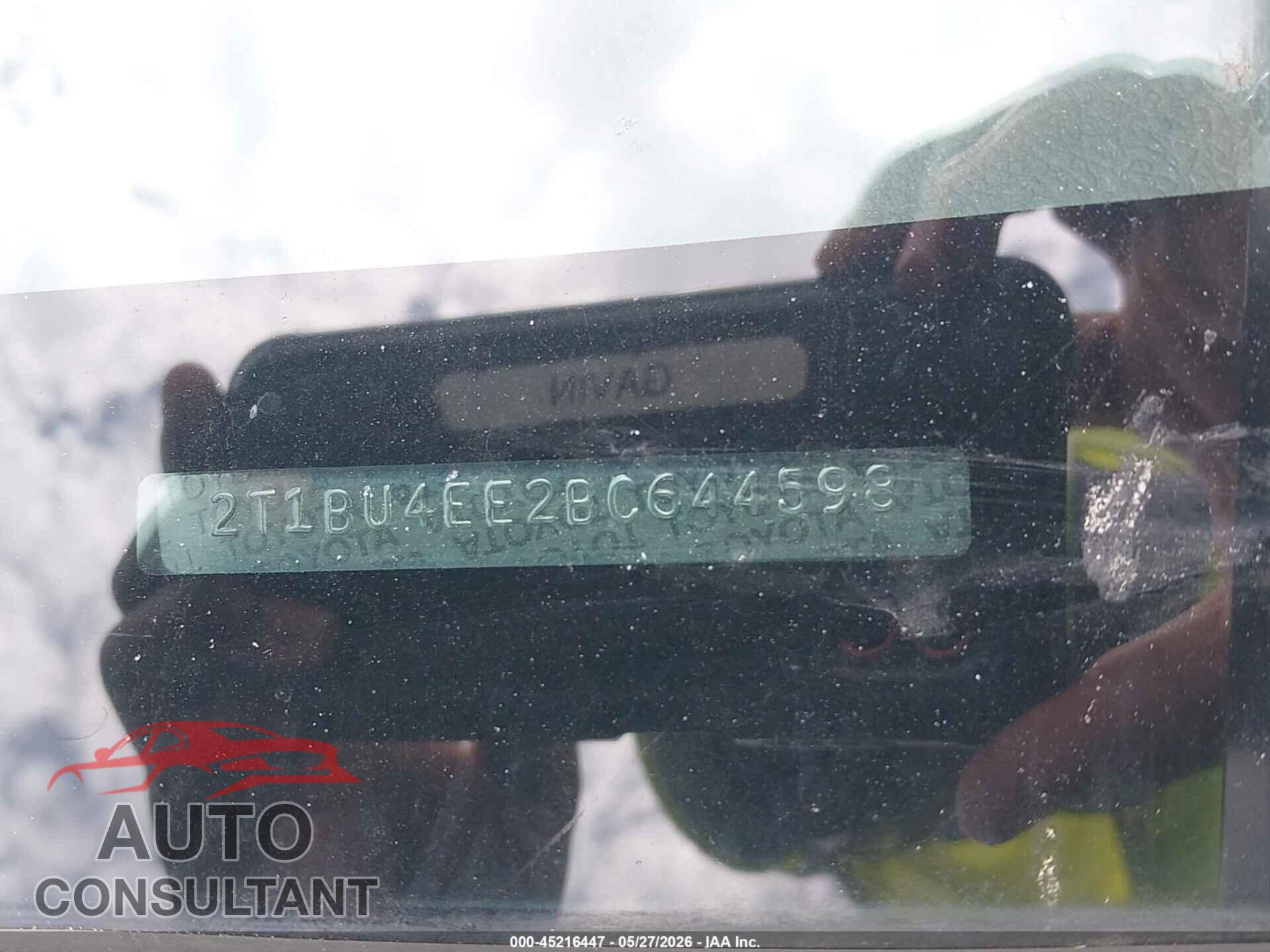 TOYOTA COROLLA 2011 - 2T1BU4EE2BC644598