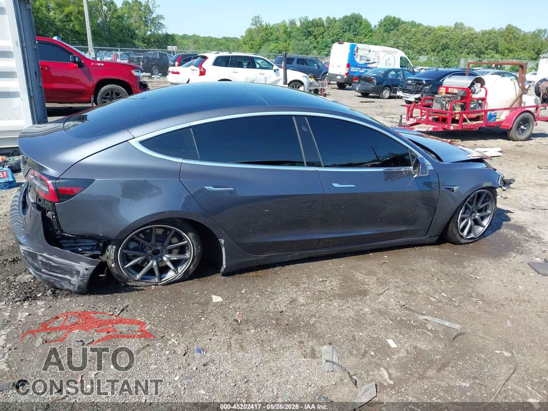 TESLA MODEL 3 2019 - 5YJ3E1EB8KF477326