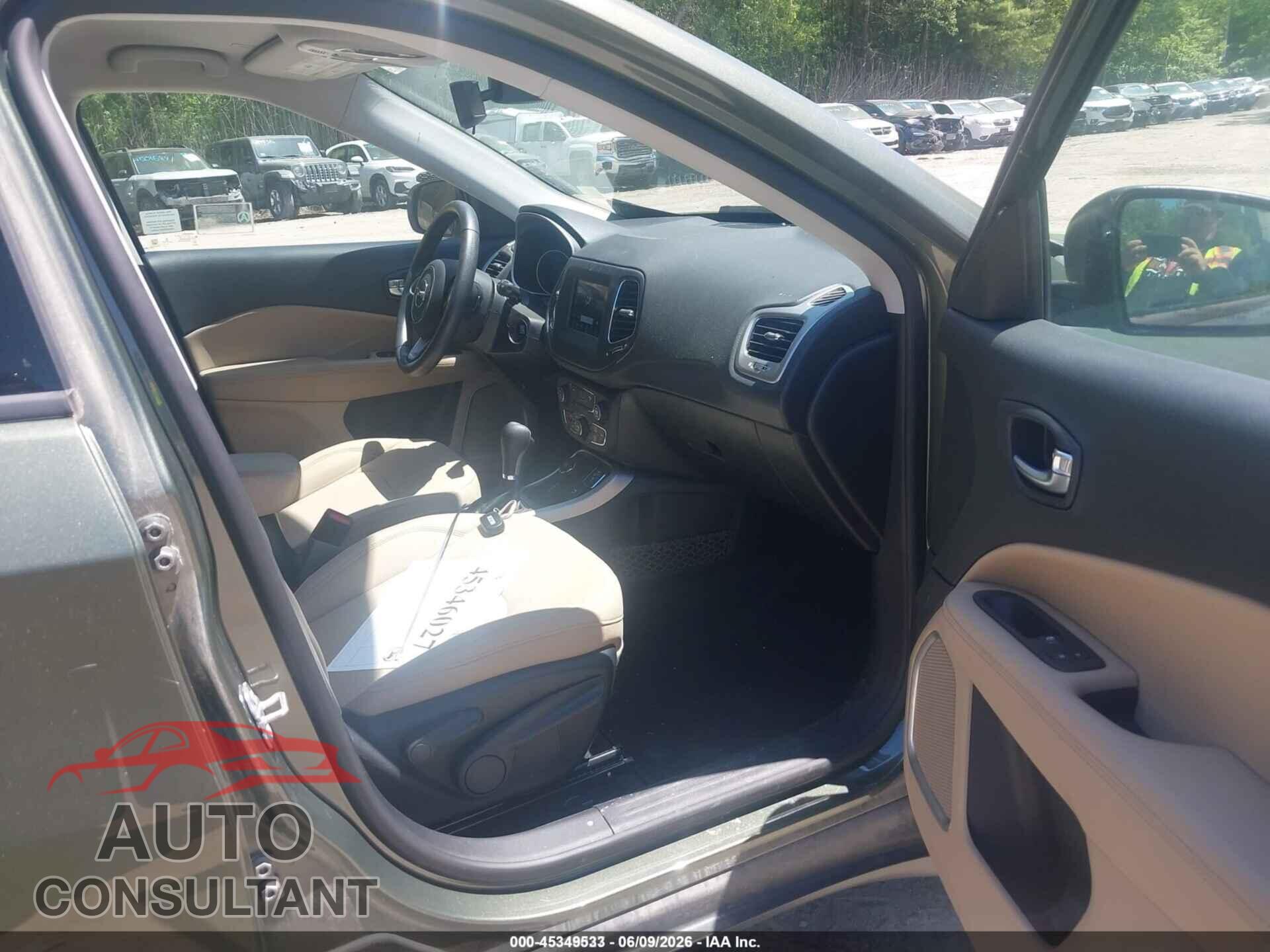 JEEP COMPASS 2019 - 3C4NJDAB6KT619590