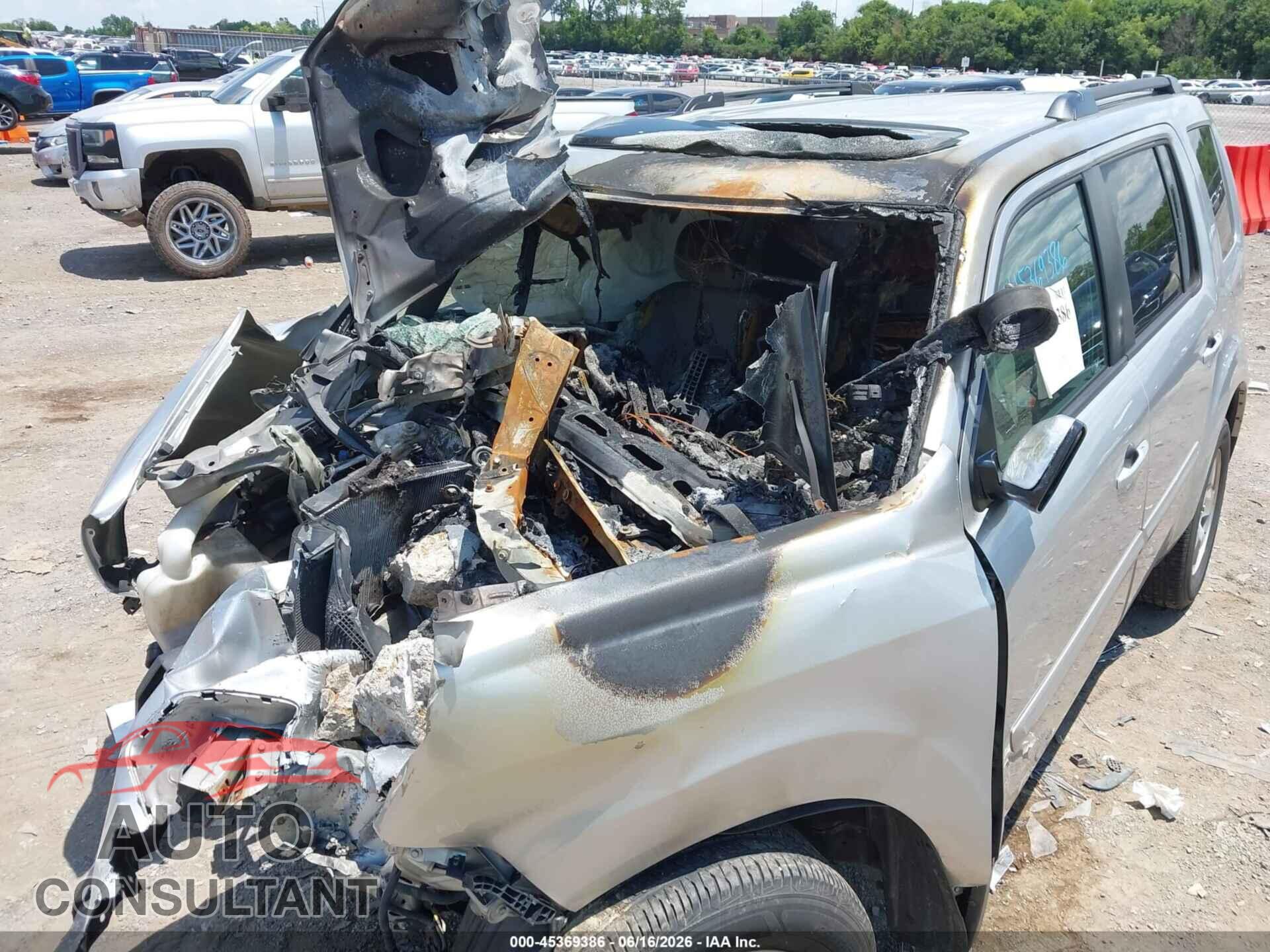 HONDA PILOT 2011 - 5FNYF3H58BB009939