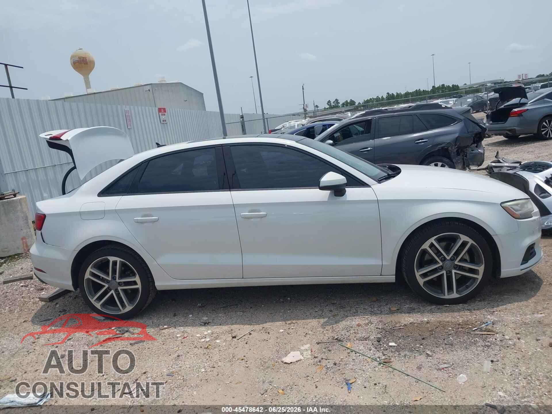 AUDI A3 2020 - WAUCUGFF4LA005218
