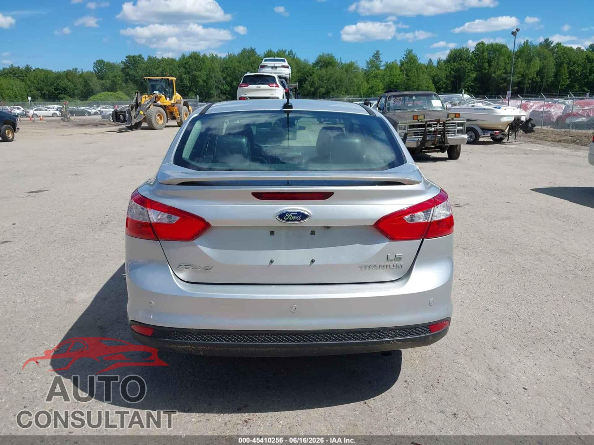 FORD FOCUS 2014 - 1FADP3J29EL221249