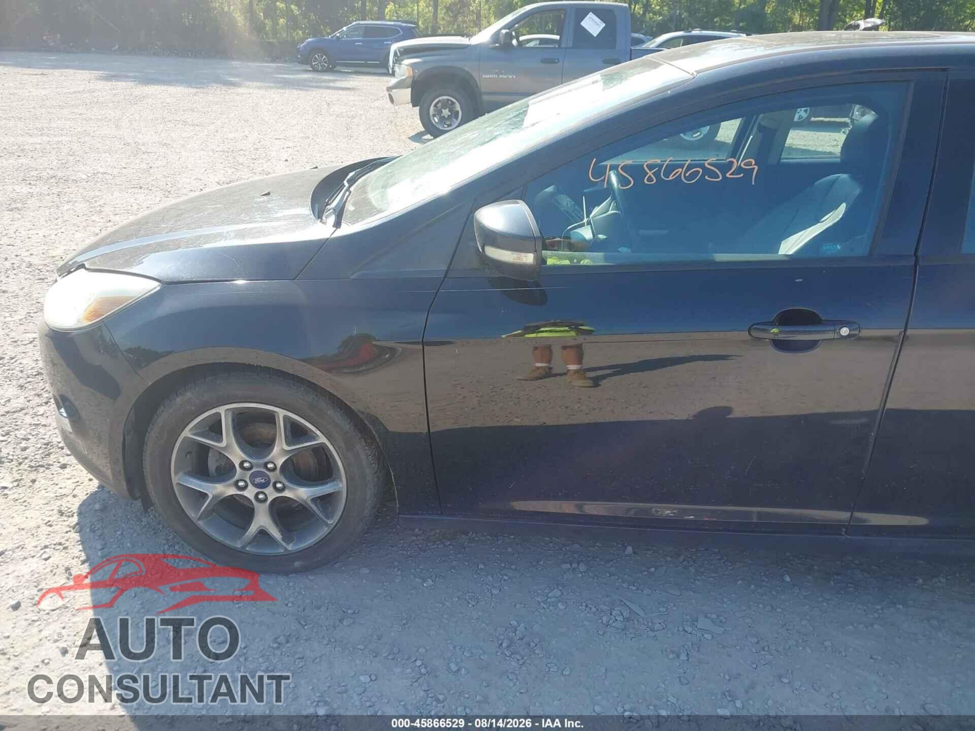 FORD FOCUS 2014 - 1FADP3F25EL215151