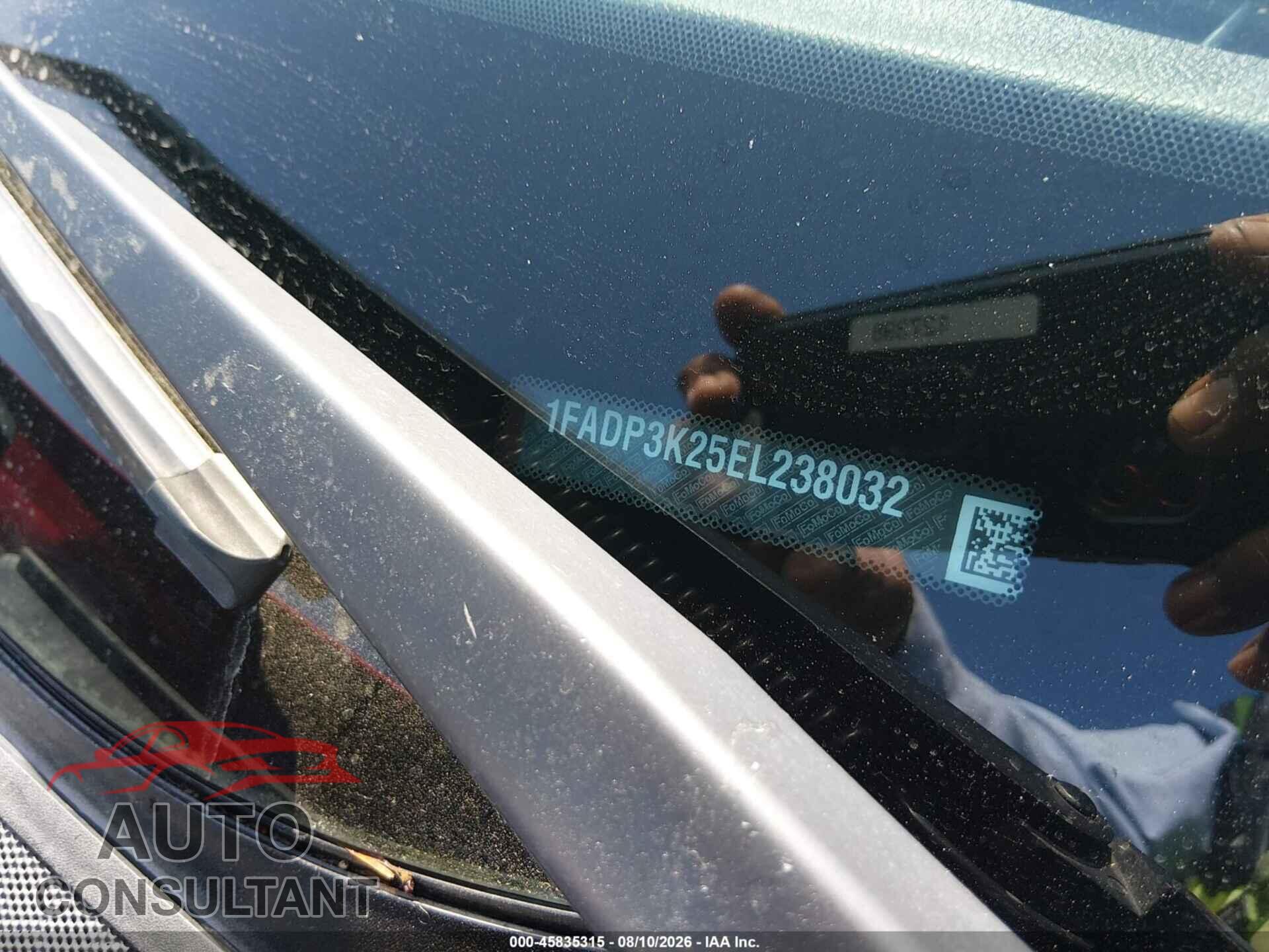 FORD FOCUS 2014 - 1FADP3K25EL238032