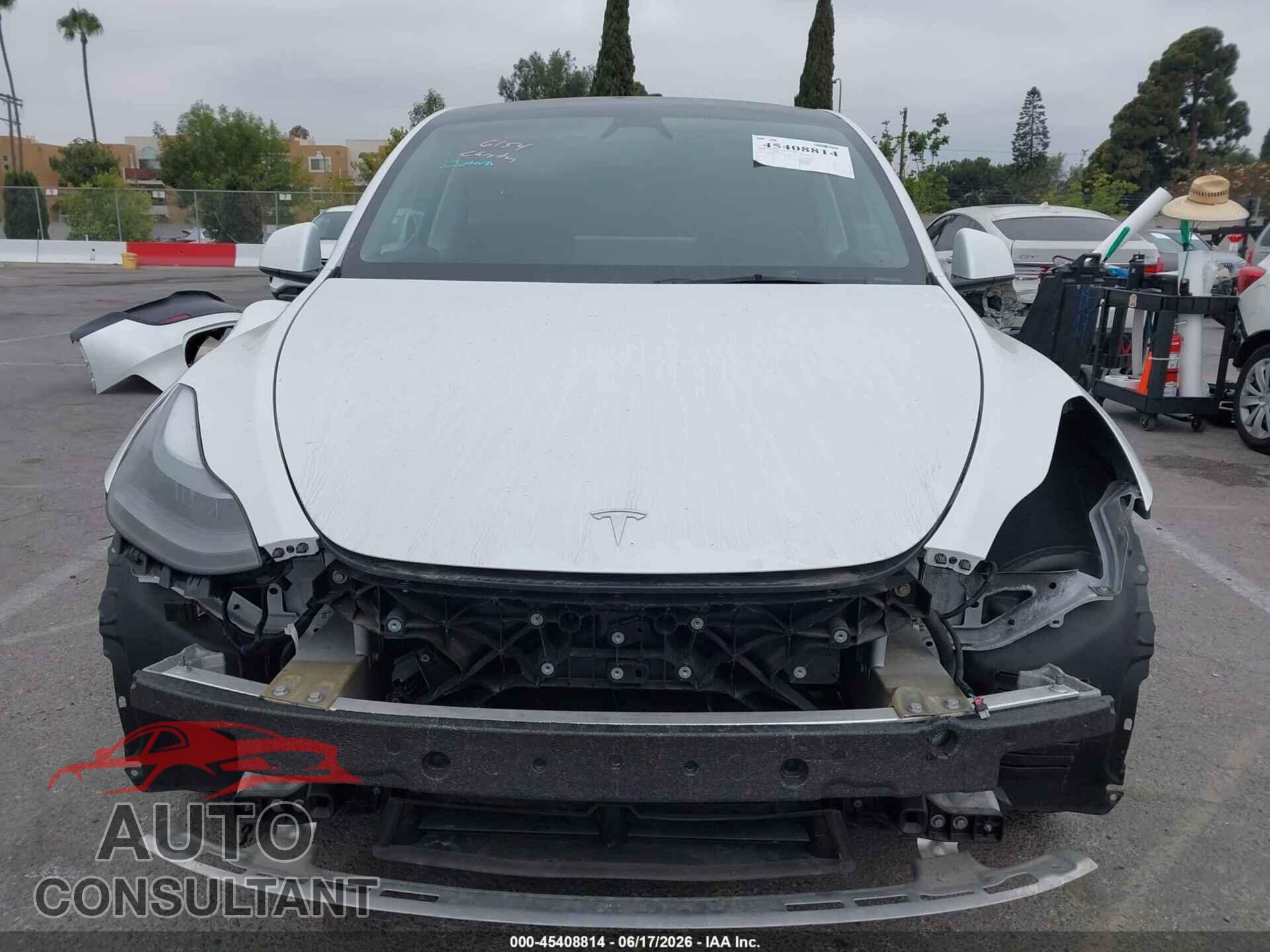 TESLA MODEL Y 2023 - 7SAYGAEEXPF942015