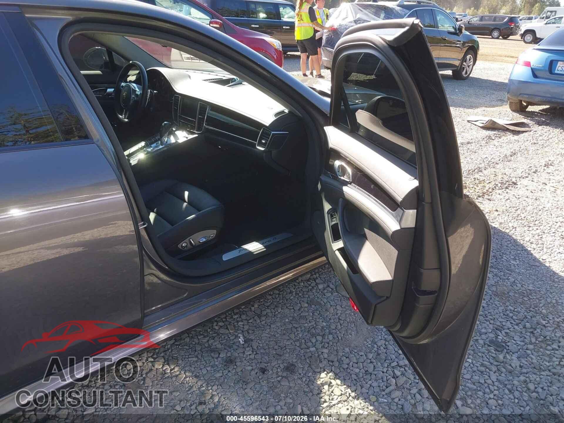 PORSCHE PANAMERA 2015 - WP0AA2A75FL001290