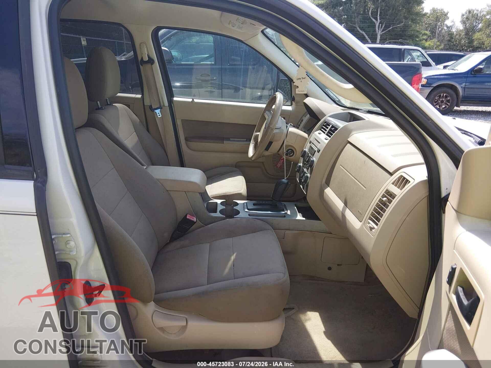 FORD ESCAPE 2010 - 1FMCU0DG7AKA47178