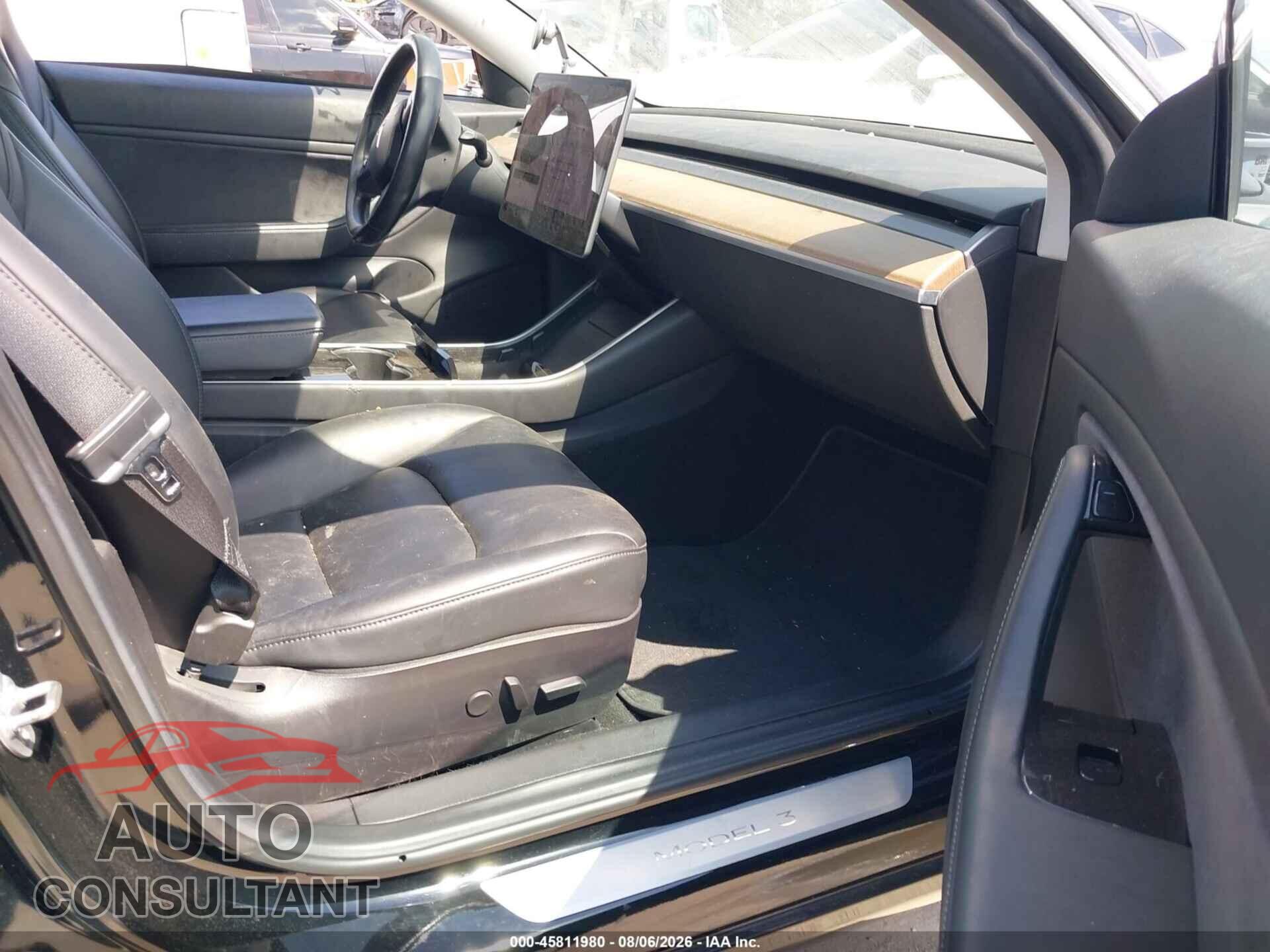 TESLA MODEL 3 2018 - 5YJ3E1EA3JF151682