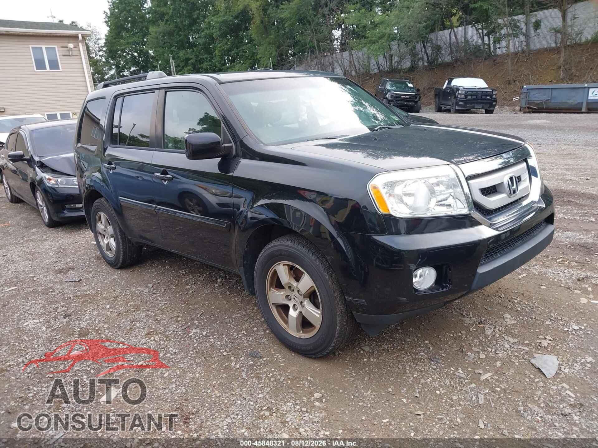 HONDA PILOT 2011 - 5FNYF4H48BB100111