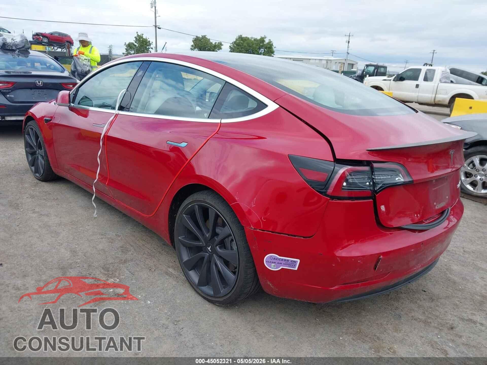 TESLA MODEL 3 2018 - 5YJ3E1EB4JF096345