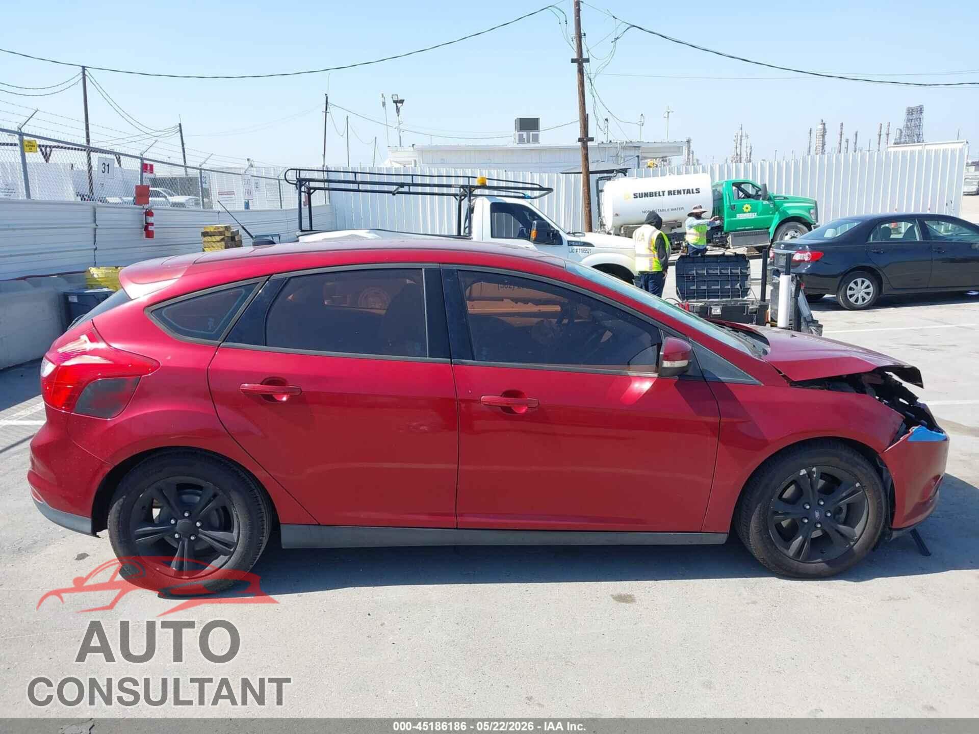 FORD FOCUS 2014 - 1FADP3K21EL399445