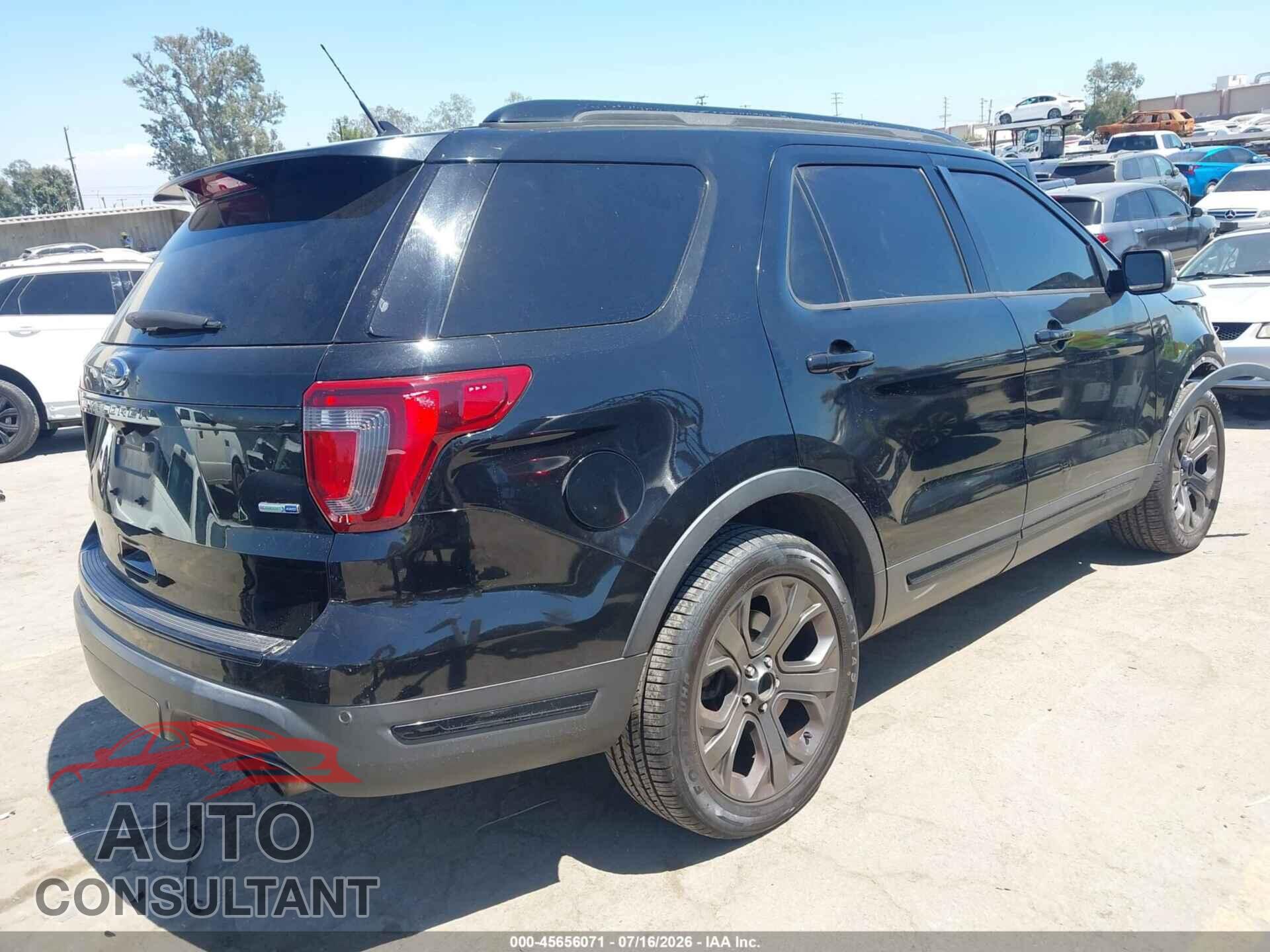 FORD EXPLORER 2018 - 1FM5K8GT2JGA80596