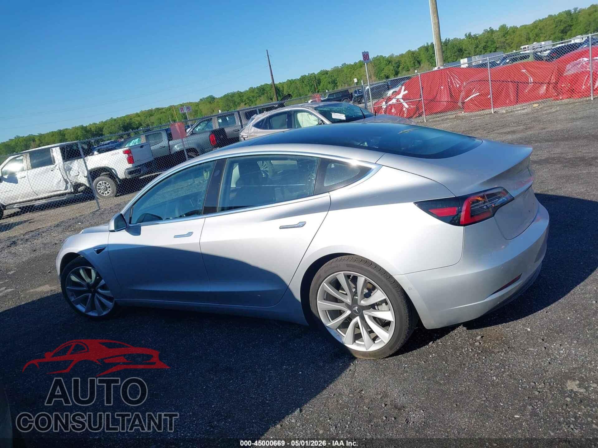 TESLA MODEL 3 2018 - 5YJ3E1EB9JF087592