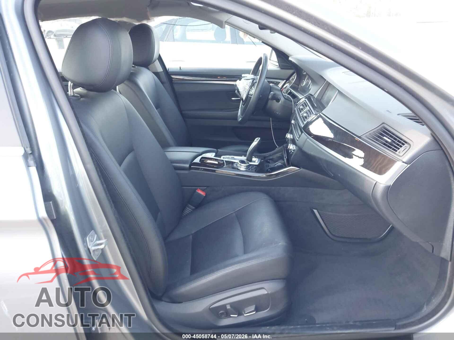 BMW 528I 2014 - WBA5A5C55ED509375