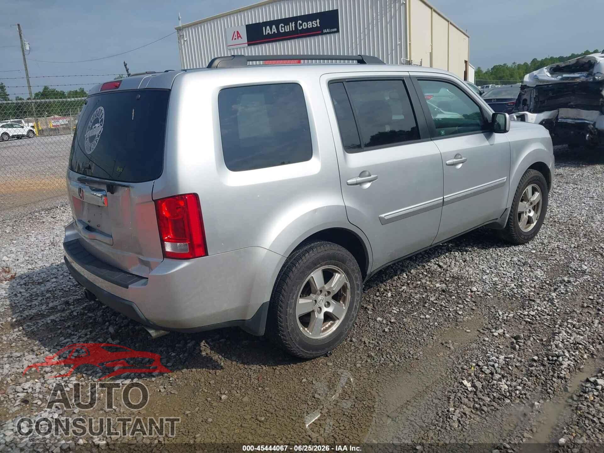 HONDA PILOT 2011 - 5FNYF3H52BB012092