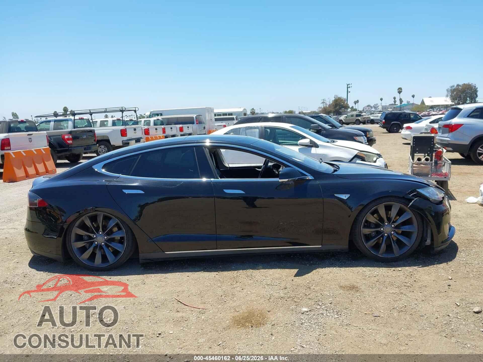 TESLA MODEL S 2013 - 5YJSA1CG2DFP20699