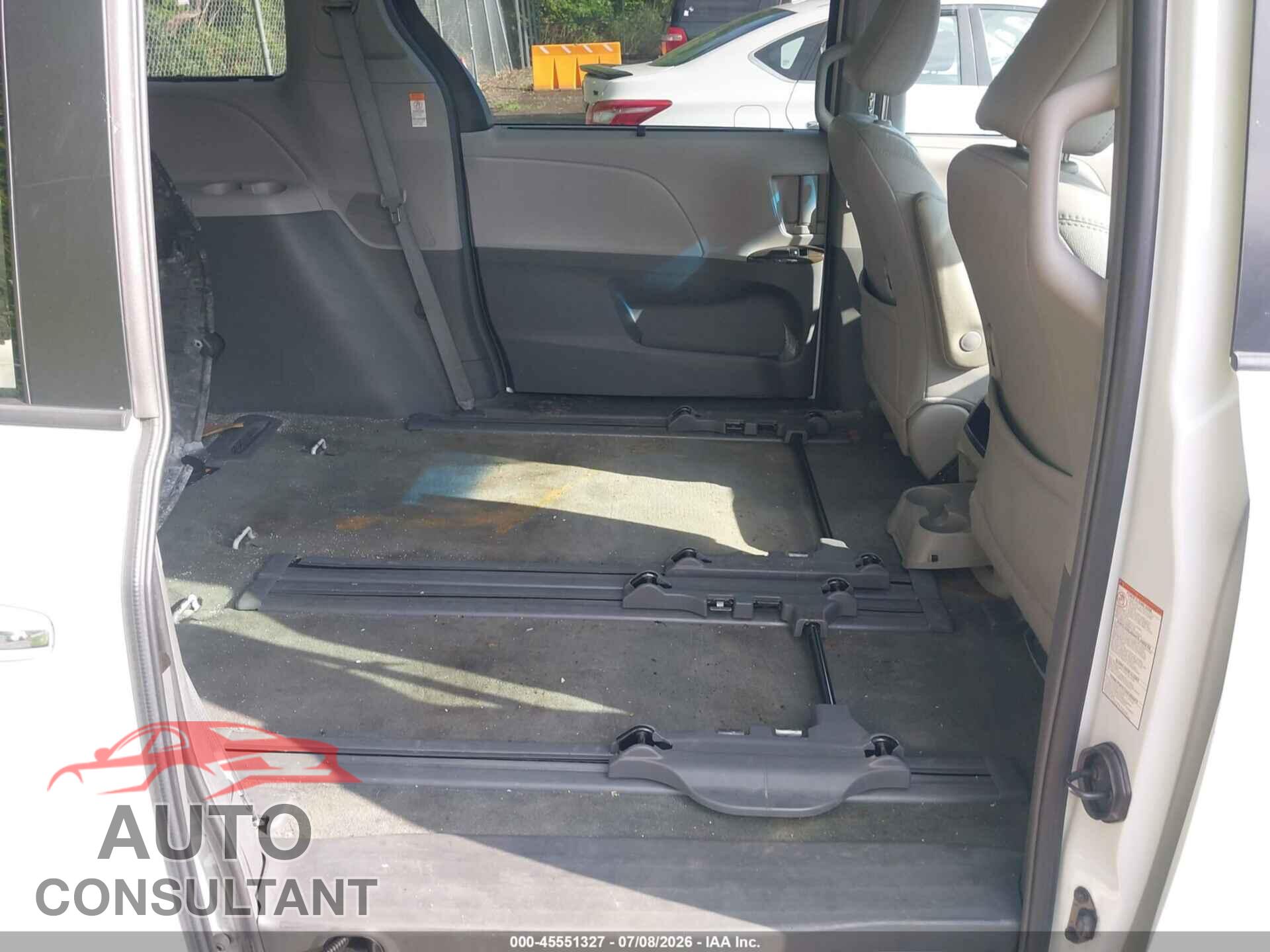 TOYOTA SIENNA 2017 - 5TDYZ3DC3HS858148