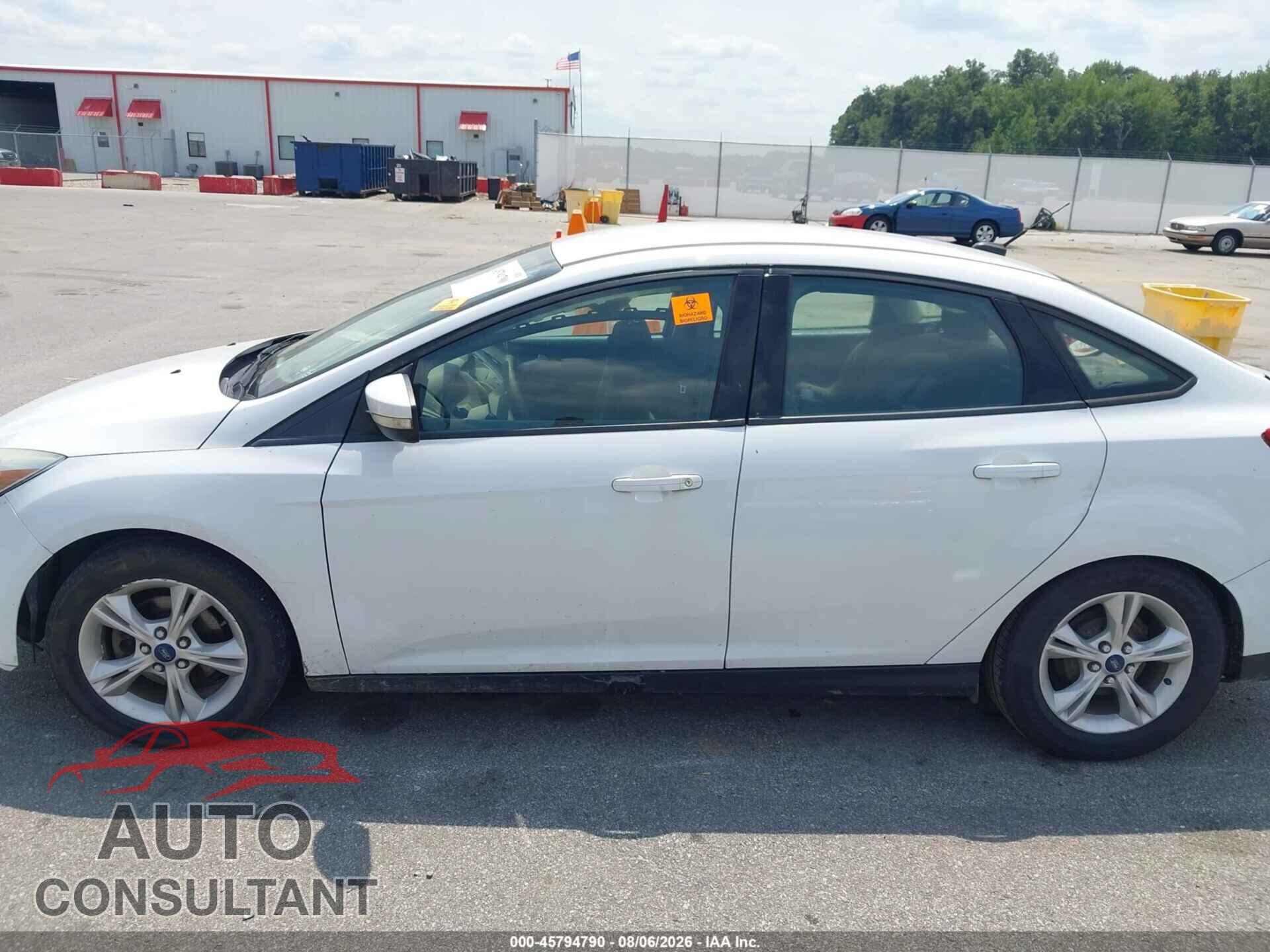 FORD FOCUS 2014 - 1FADP3F22EL459436