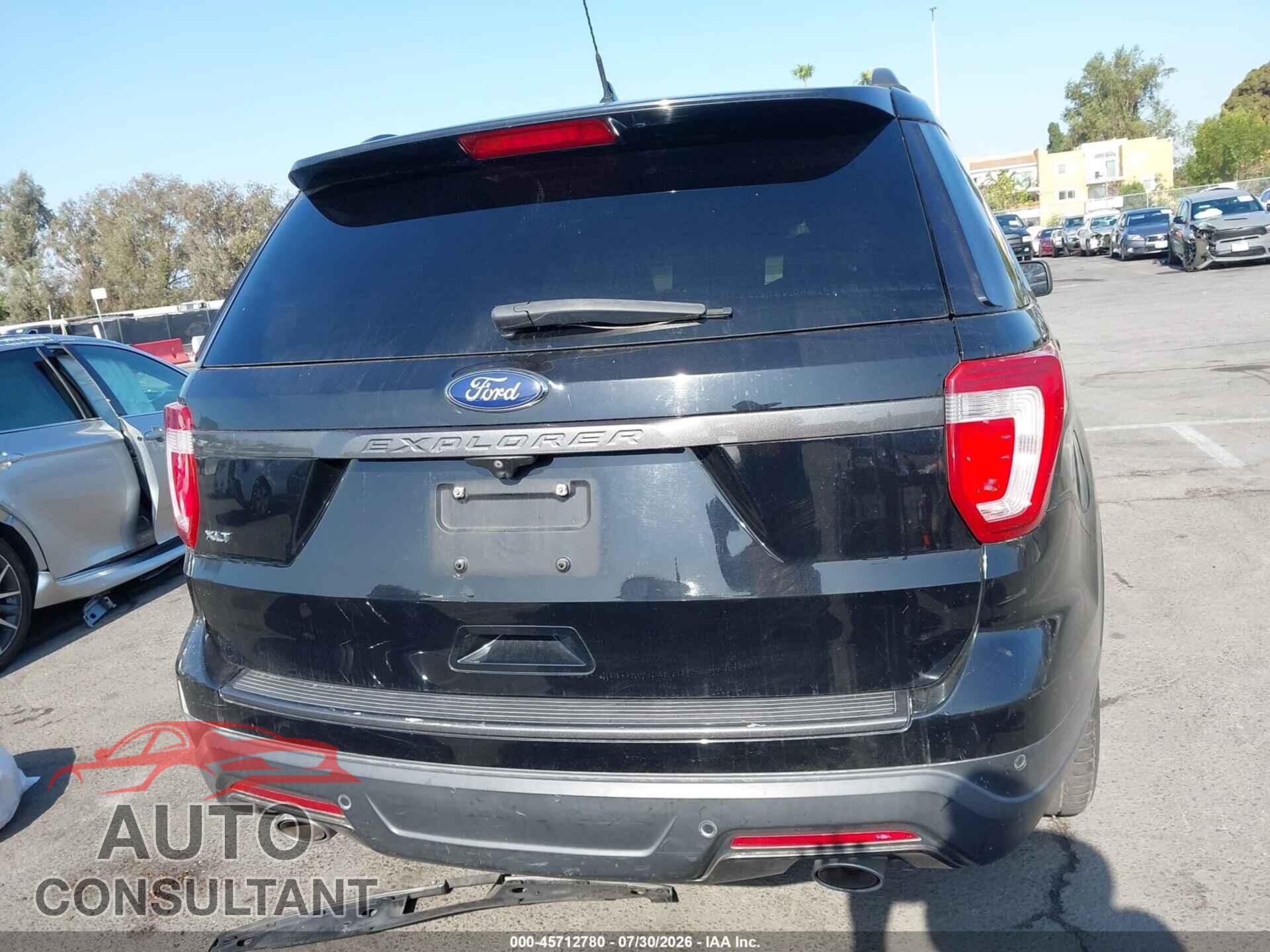 FORD EXPLORER 2018 - 1FM5K7D89JGA55852
