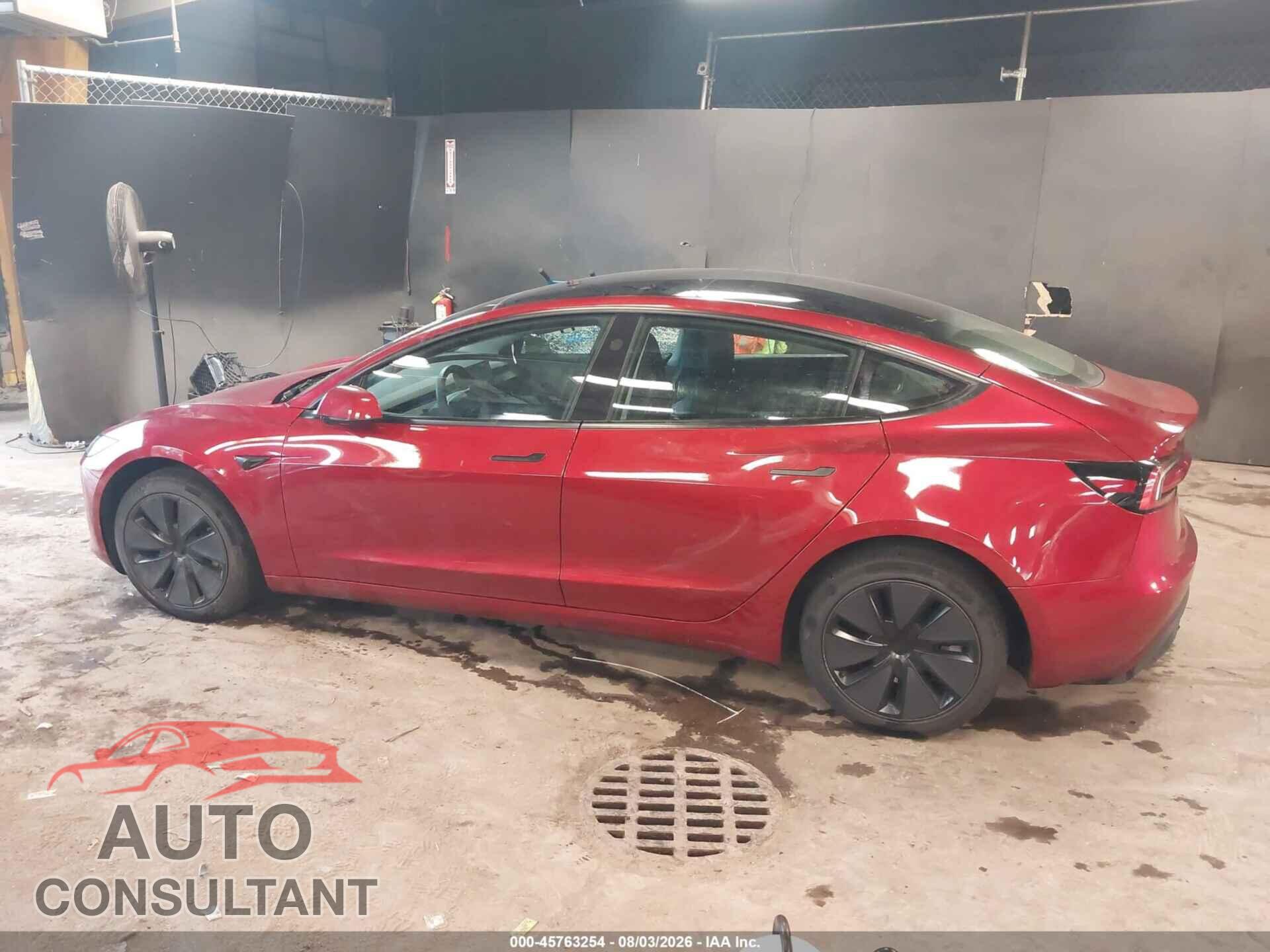 TESLA MODEL 3 2026 - 5YJ3E1EA6TF134586