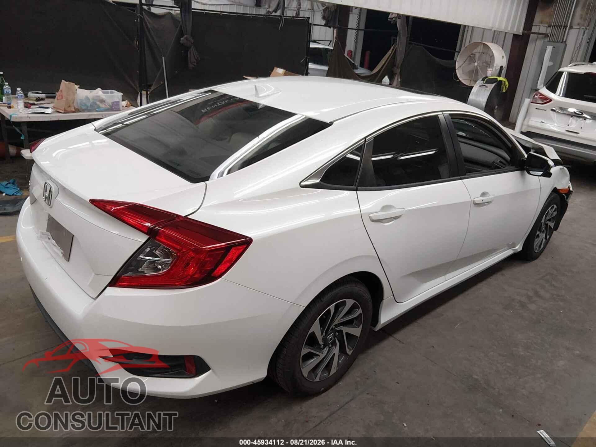 HONDA CIVIC 2017 - 19XFC2F80HE015935