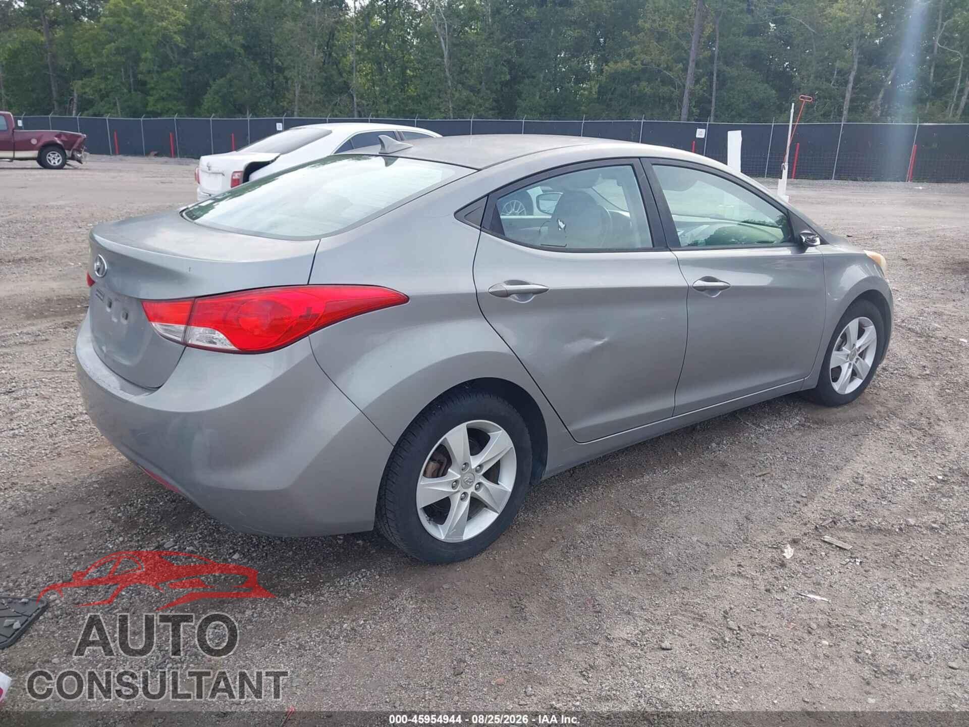 HYUNDAI ELANTRA 2011 - KMHDH4AE0BU104748