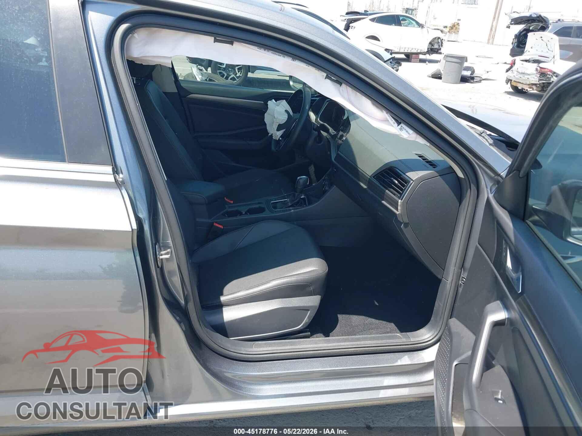 VOLKSWAGEN JETTA 2020 - 3VWEB7BU1LM059470