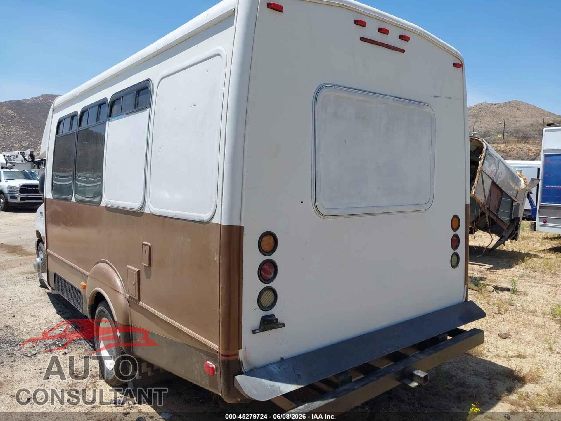 FORD E-450 CUTAWAY 2011 - 1FDFE4FS4BDB04736