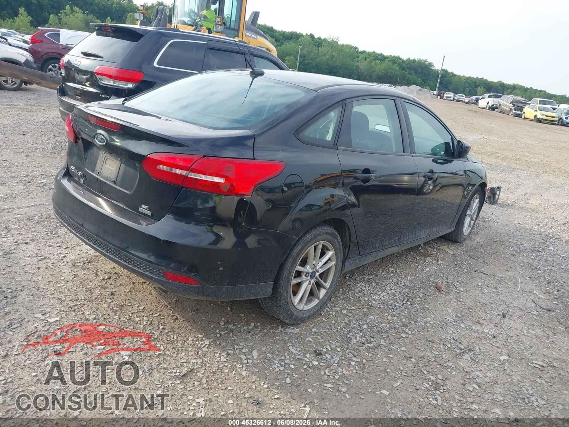 FORD FOCUS 2018 - 1FADP3FE7JL309603