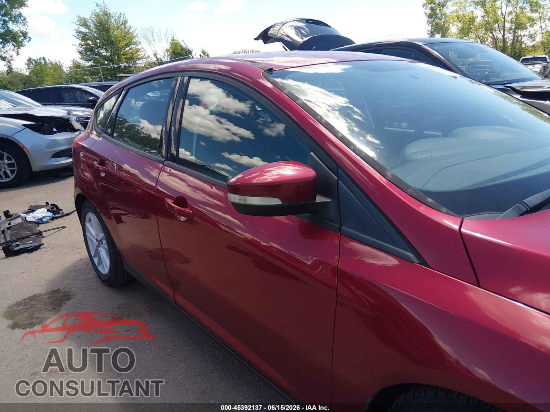 FORD FOCUS 2016 - 1FADP3K24GL213366