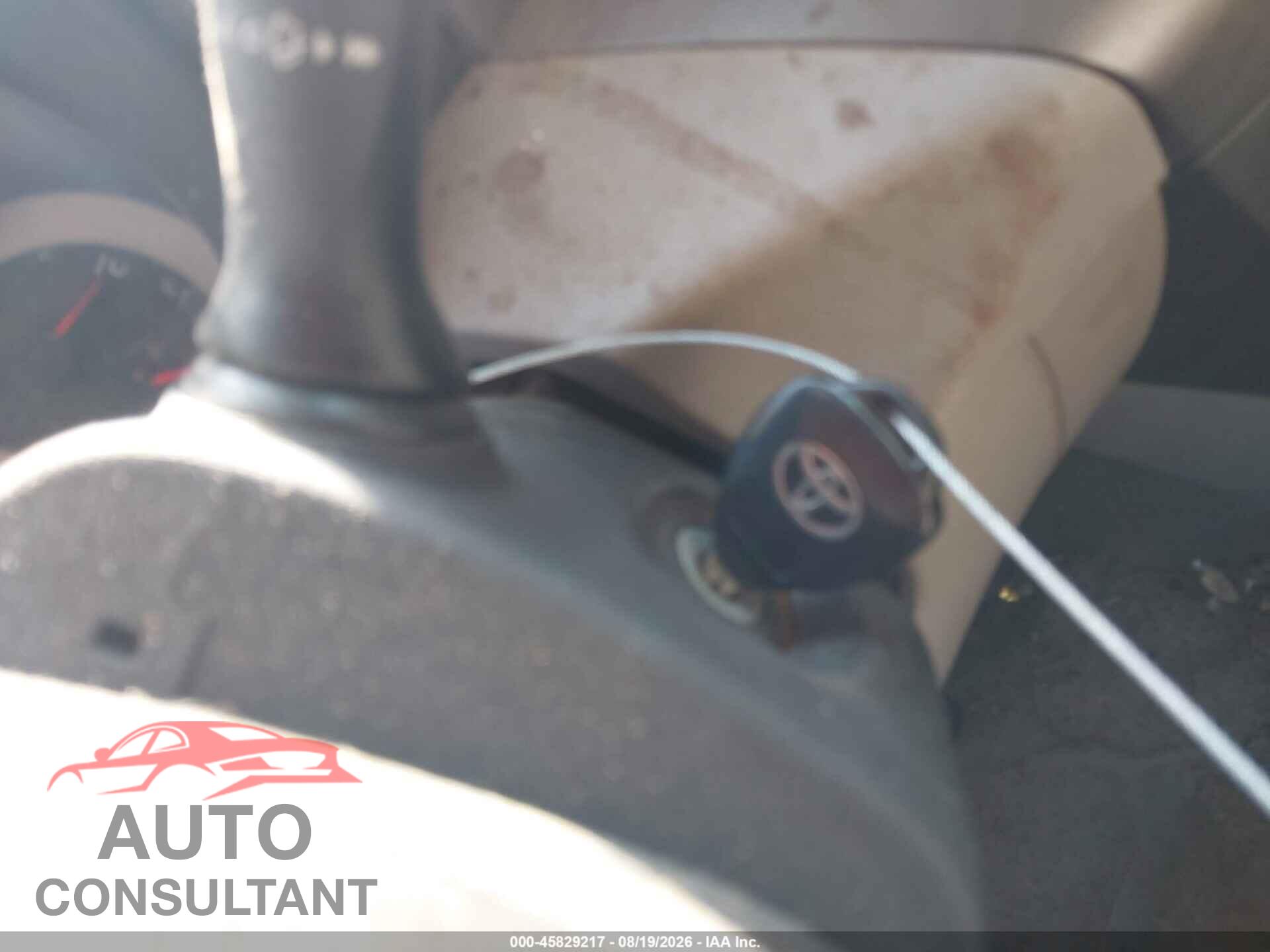 TOYOTA RAV4 2011 - 2T3BF4DV8BW099802