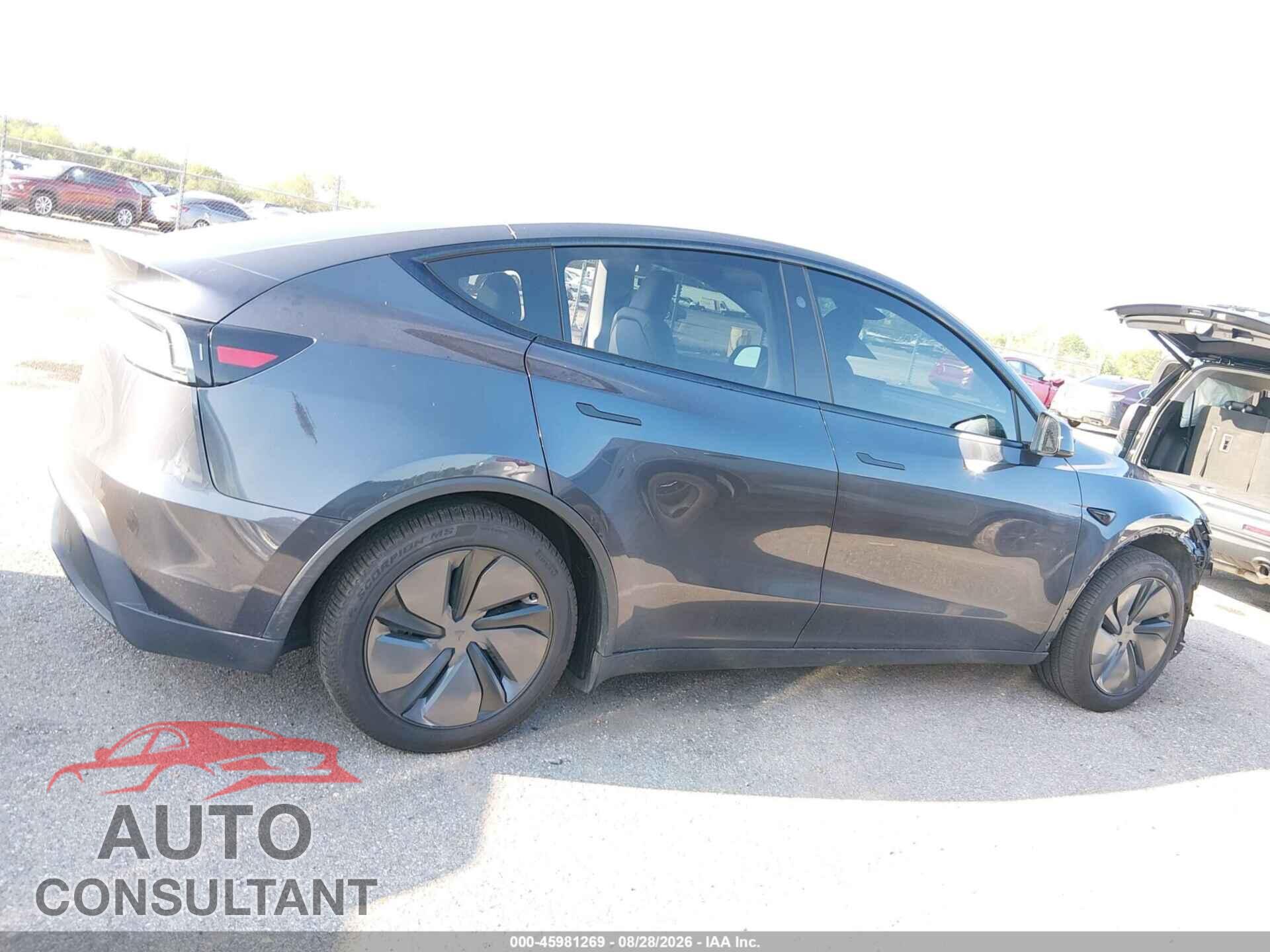 TESLA MODEL Y 2026 - 7SAYGDED5TA463355