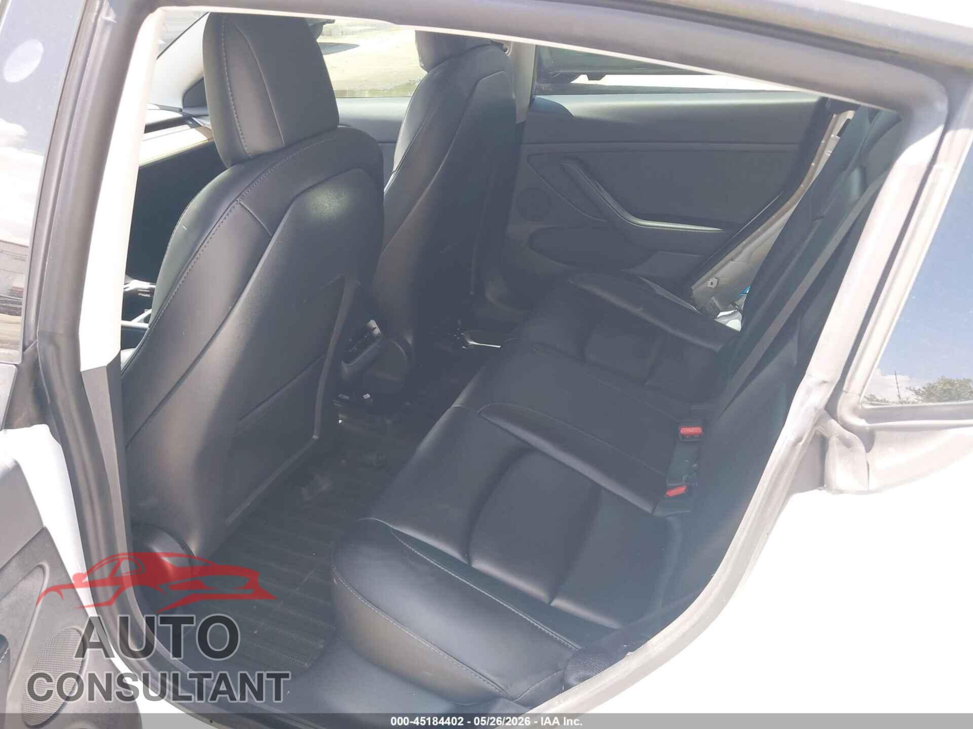 TESLA MODEL 3 2021 - 5YJ3E1EA5MF977440