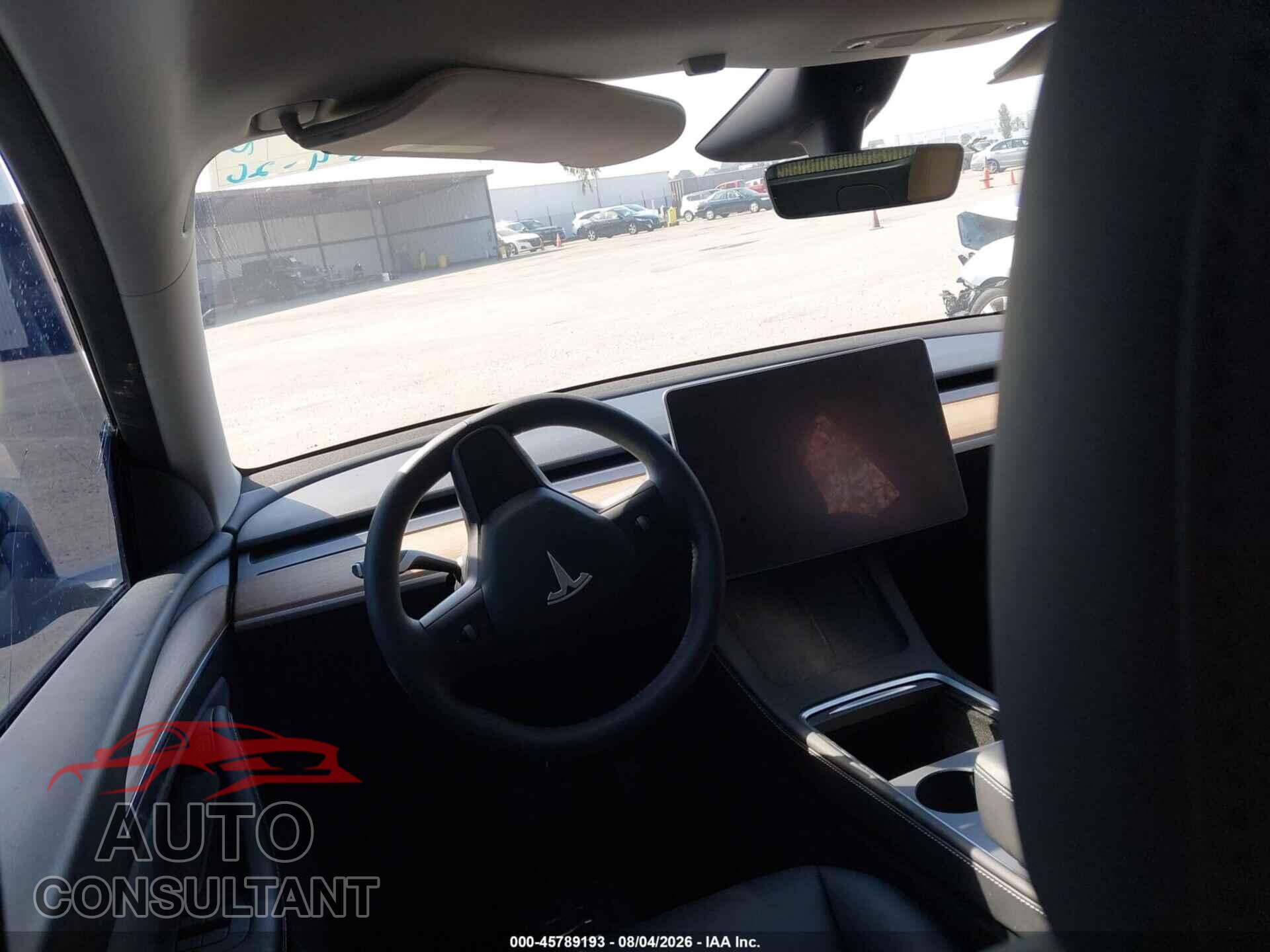 TESLA MODEL Y 2024 - 7SAYGDEE7RF031306