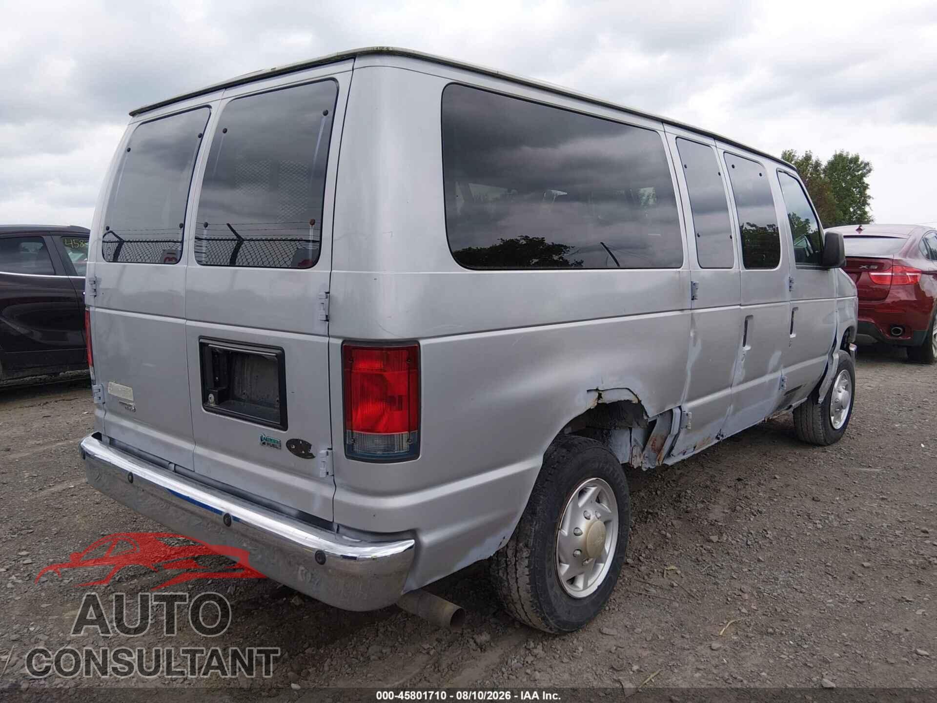 FORD E-350 SUPER DUTY 2013 - 1FBNE3BL8DDB09180