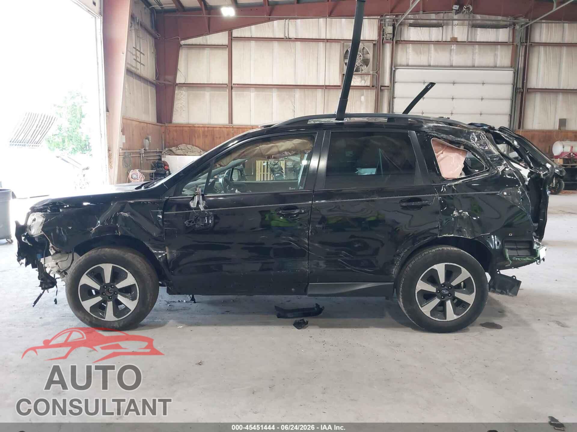 SUBARU FORESTER 2017 - JF2SJAGC6HH800683