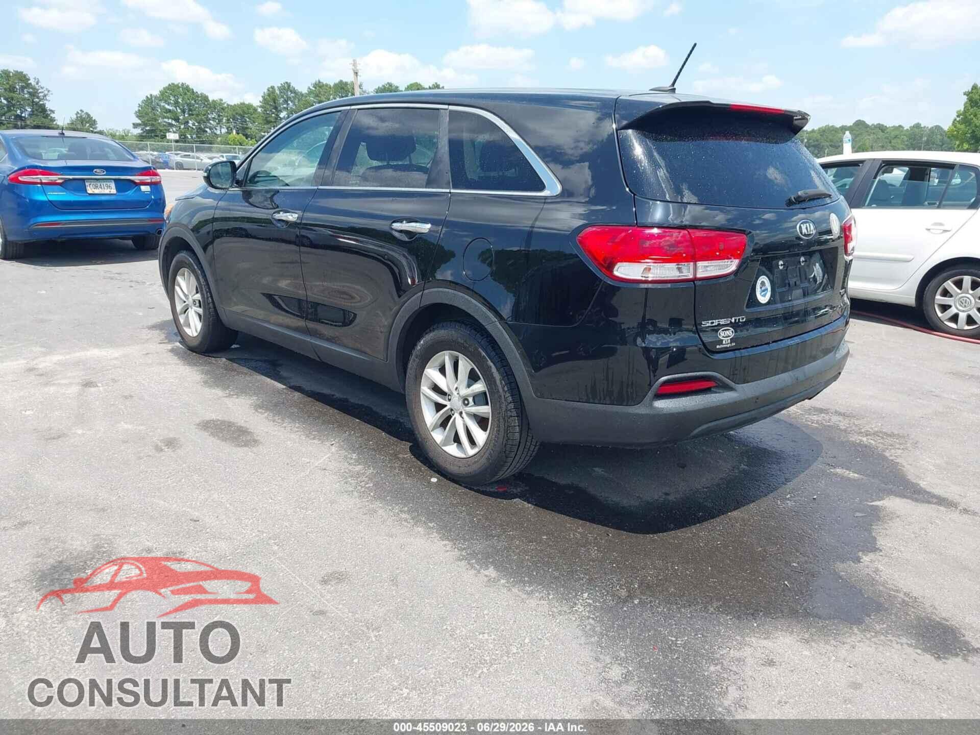 KIA SORENTO 2017 - 5XYPG4A37HG330931
