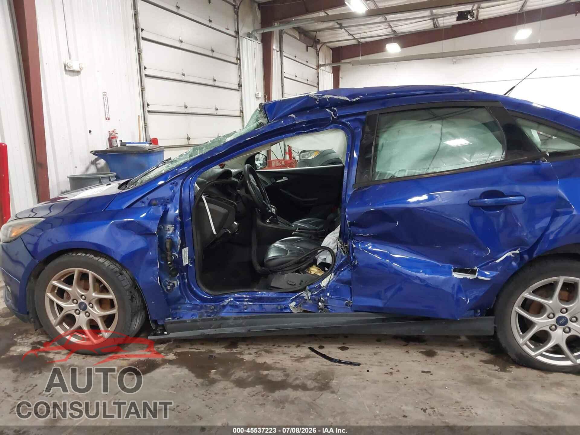 FORD FOCUS 2015 - 1FADP3F23FL361193