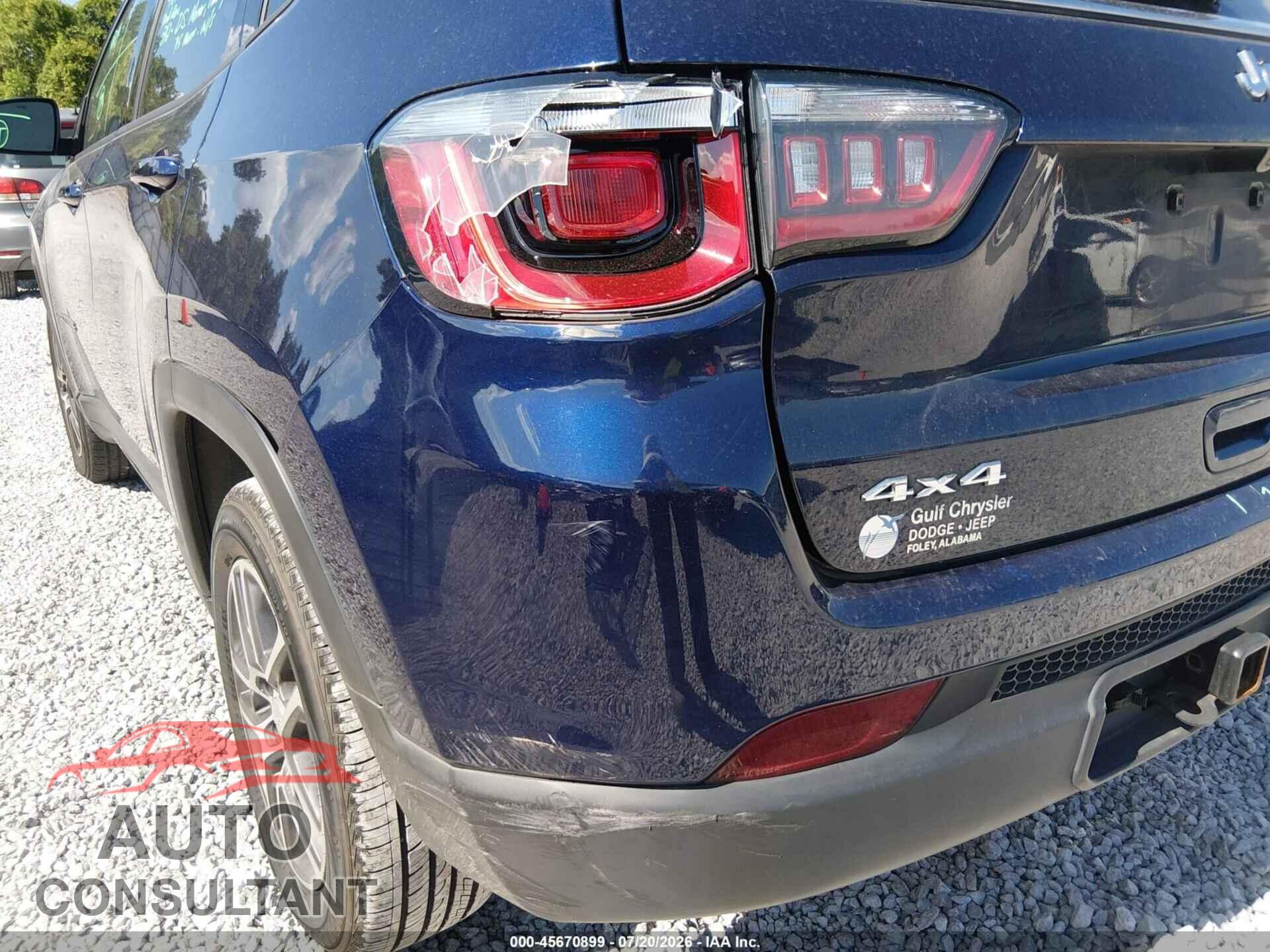 JEEP COMPASS 2017 - 3C4NJDBB8HT692452