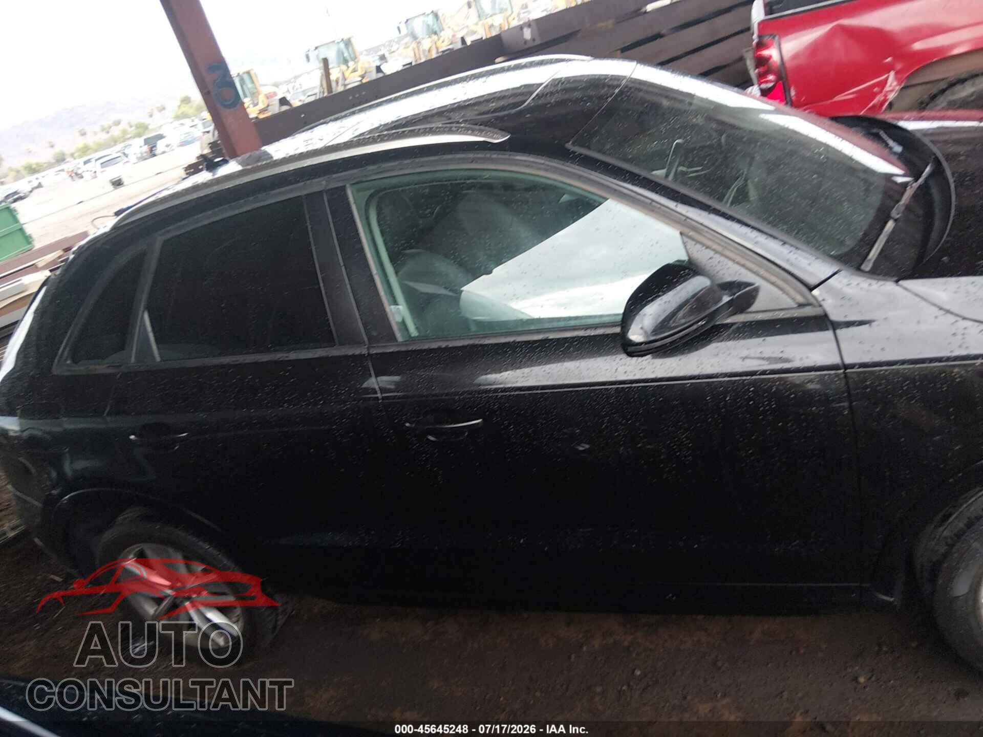 AUDI Q3 2017 - WA1BCCFS1HR015702