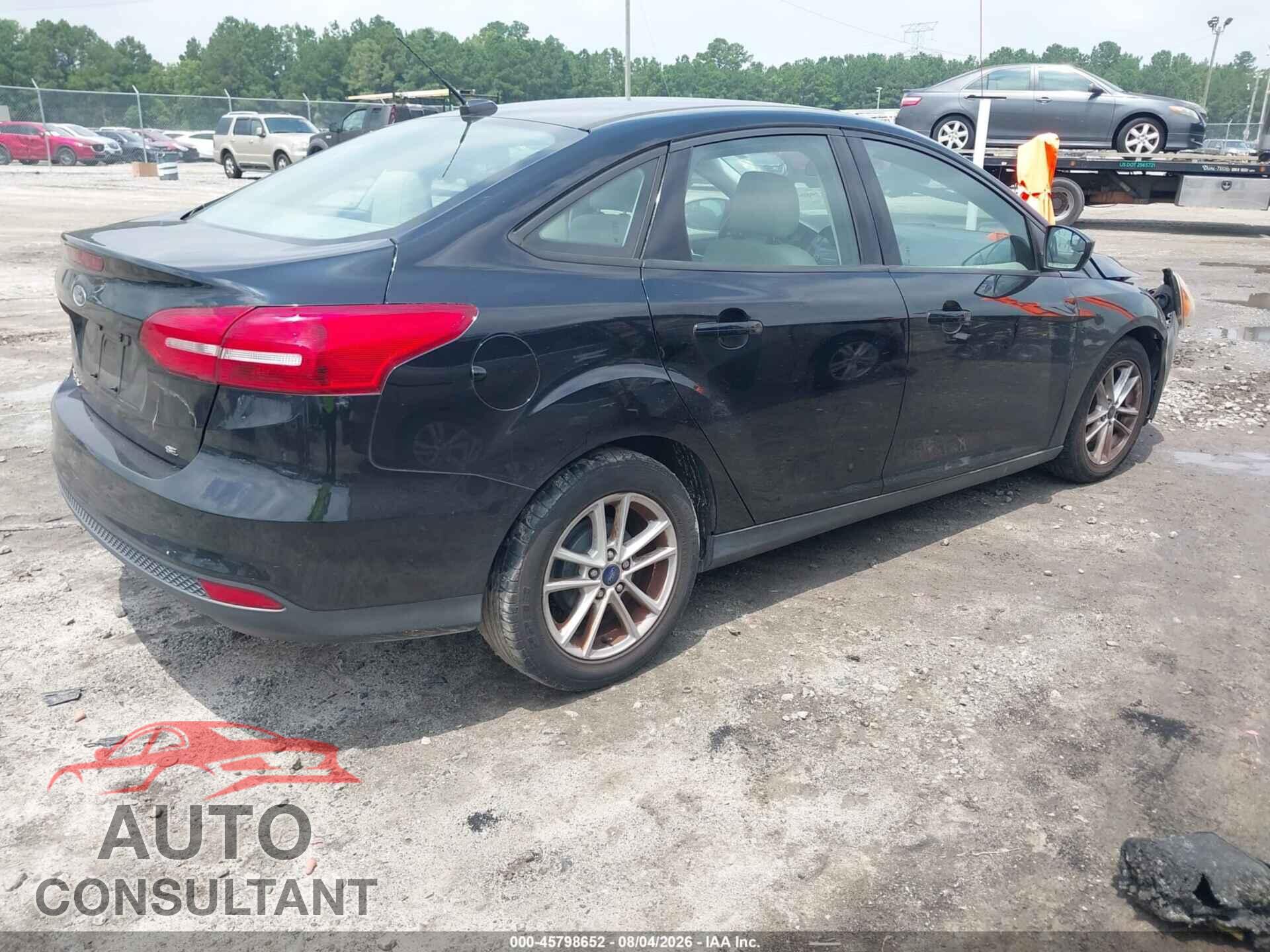 FORD FOCUS 2018 - 1FADP3F21JL307304