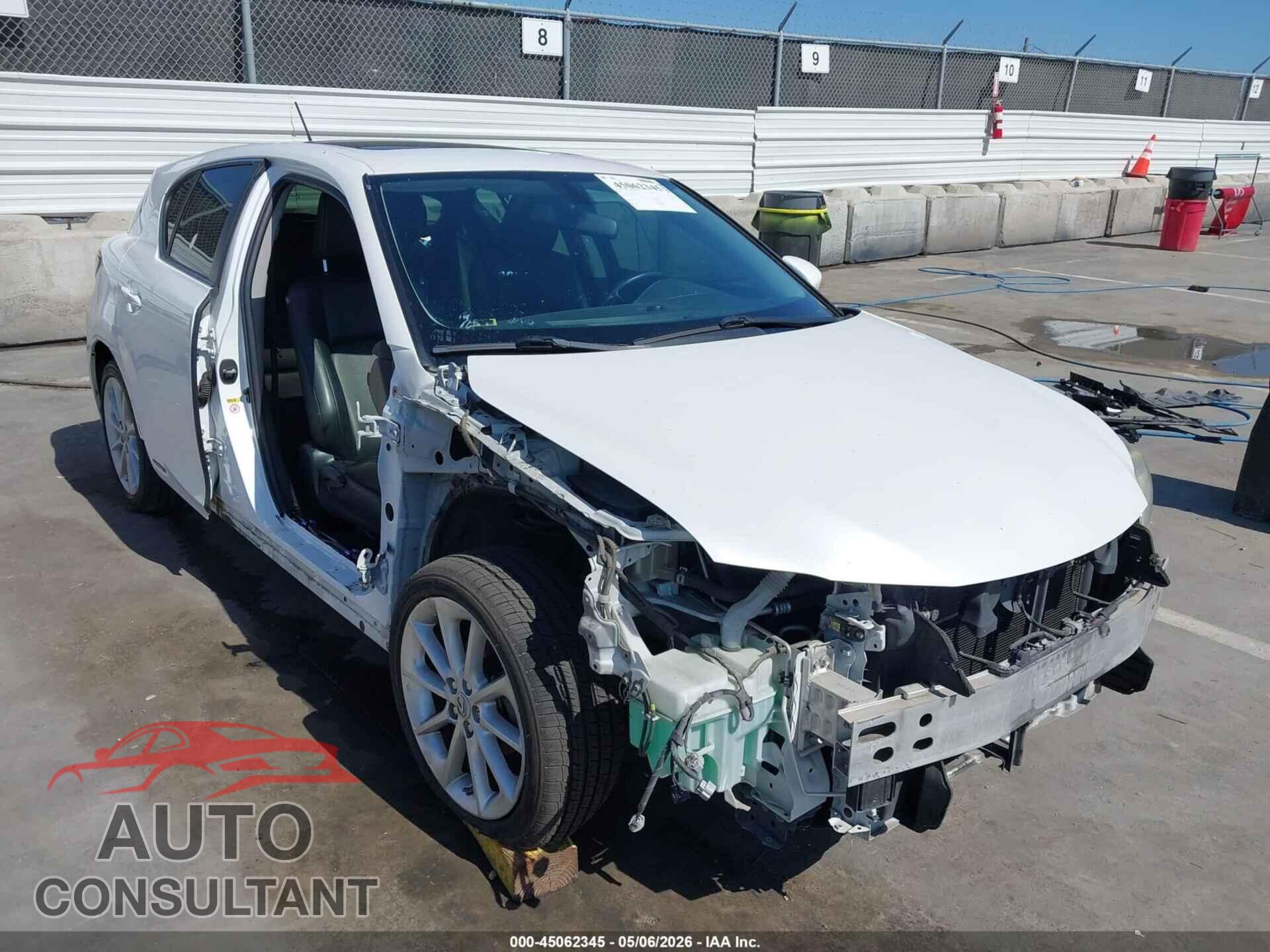 LEXUS CT 200H 2013 - JTHKD5BH8D2166594