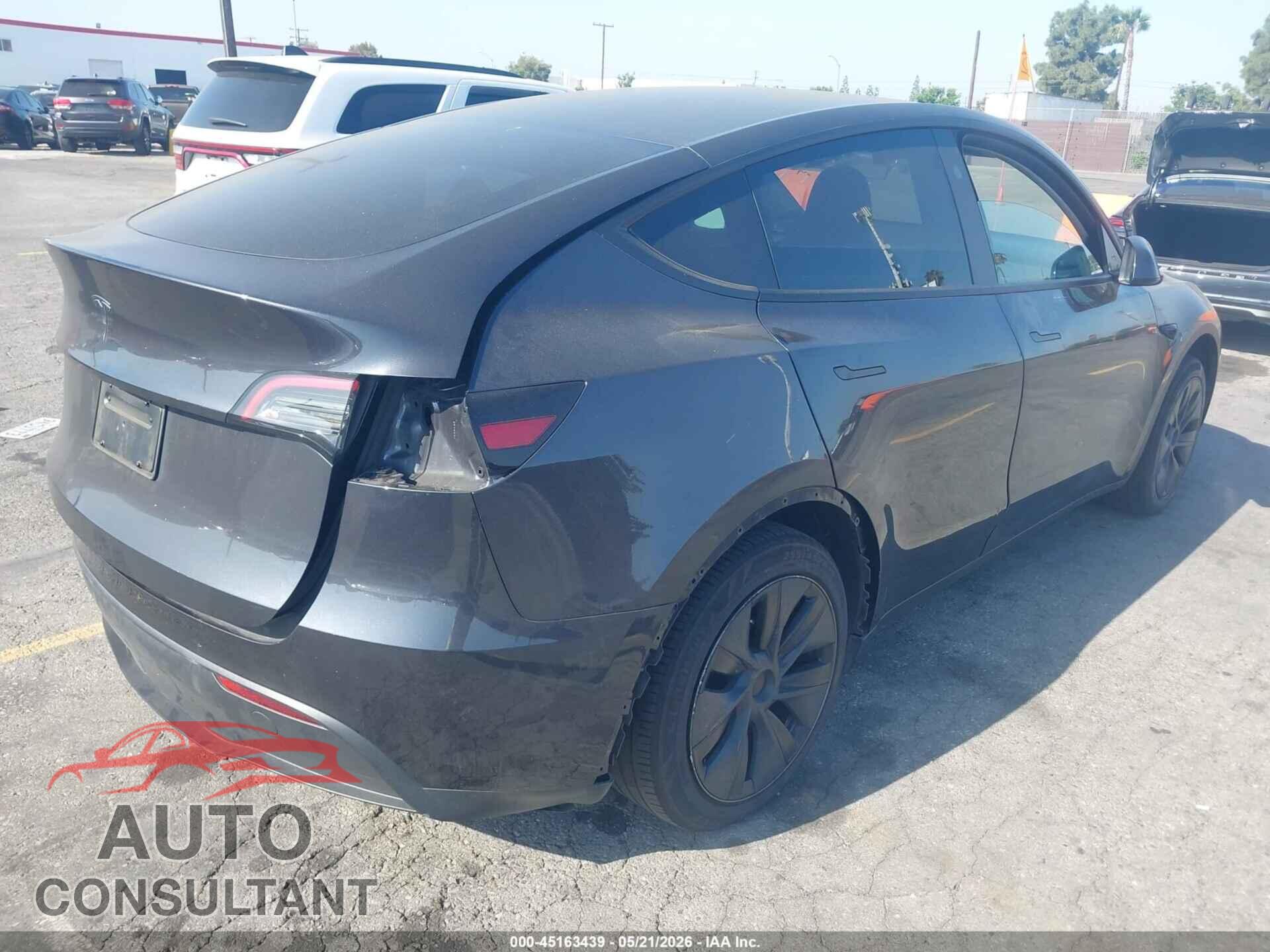 TESLA MODEL Y 2024 - 7SAYGDED0RF114468