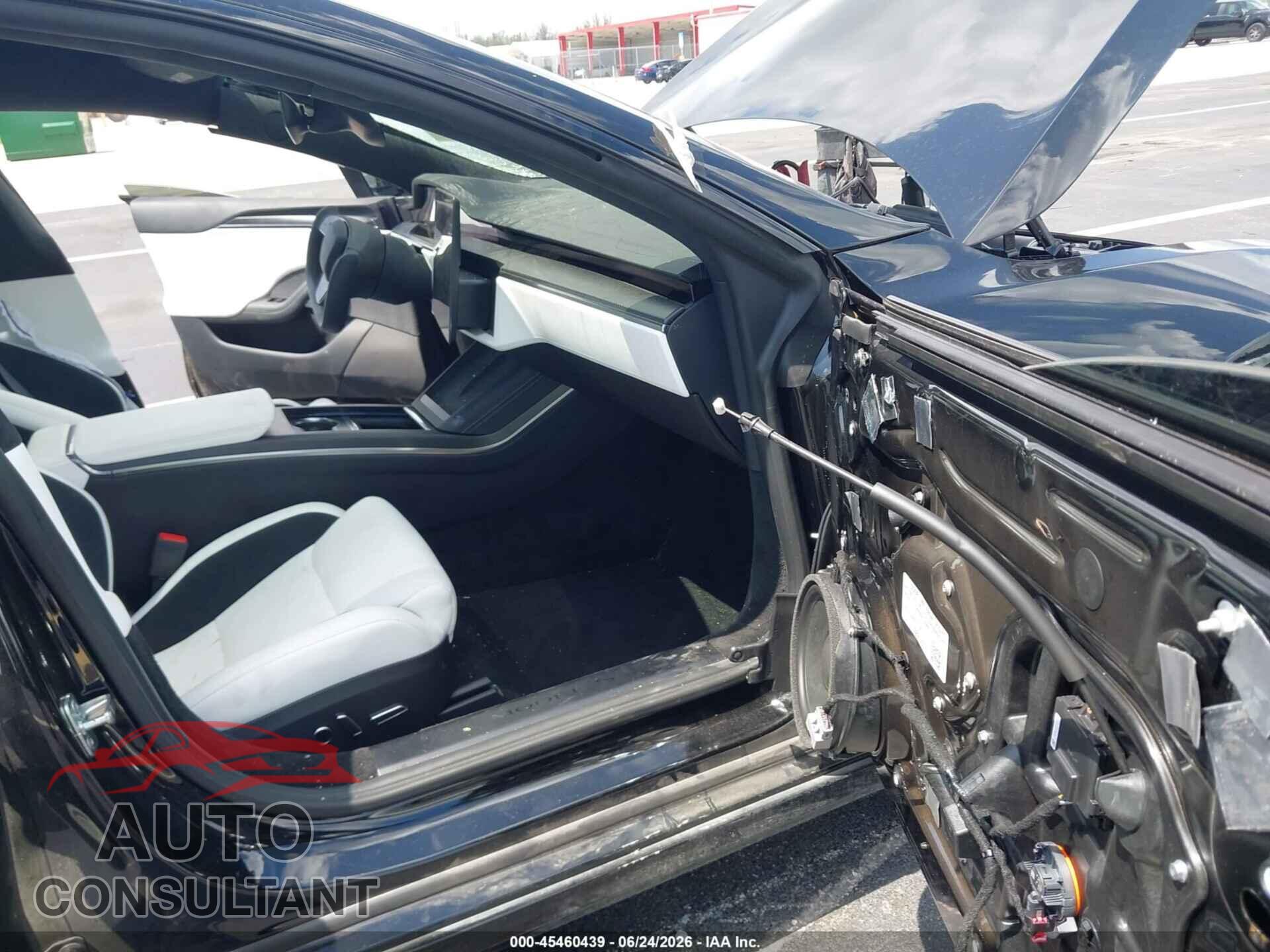 TESLA MODEL S 2026 - 5YJSA1E60TF558011