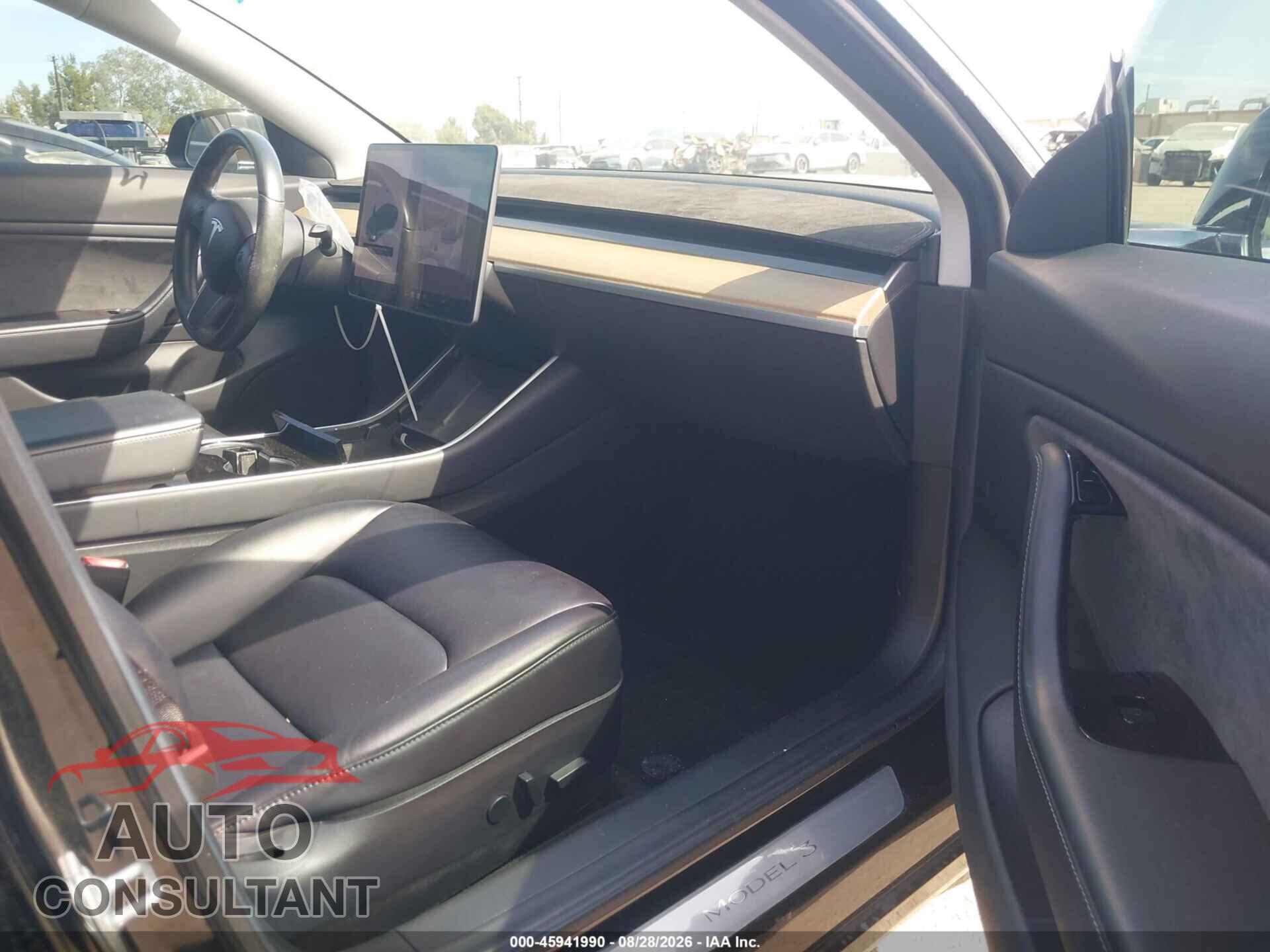 TESLA MODEL 3 2018 - 5YJ3E1EA1JF075850