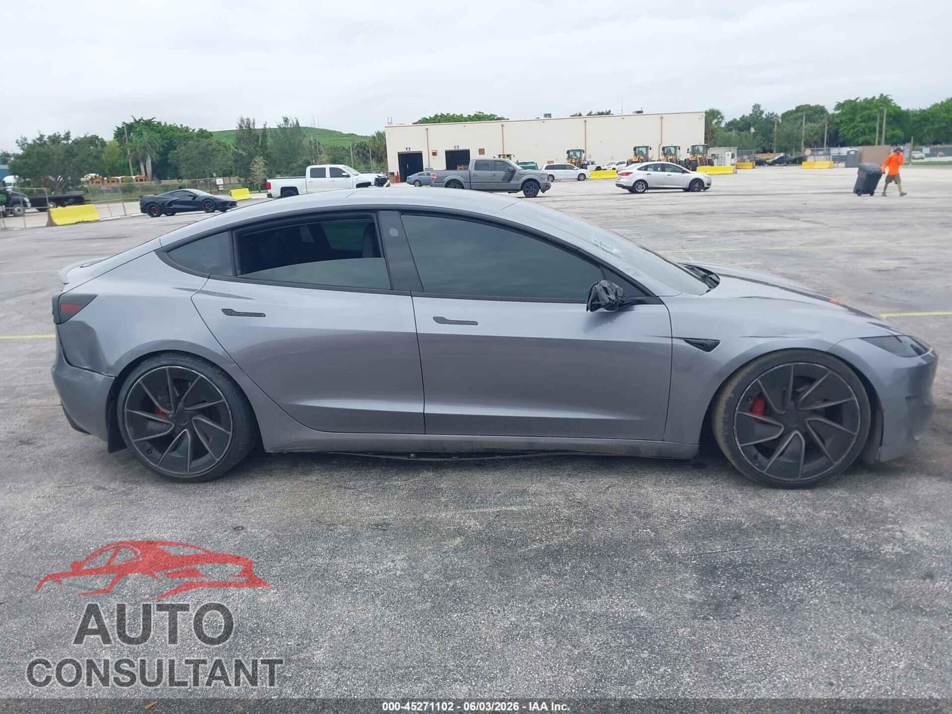 TESLA MODEL 3 2024 - 5YJ3E1ET8RF862713